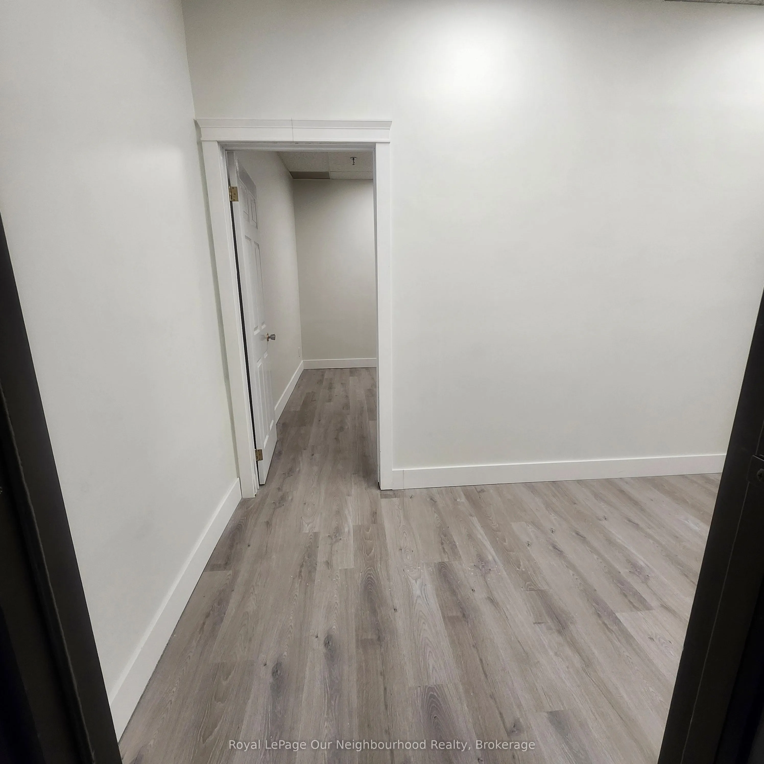 1135 Lansdowne Street W, #244