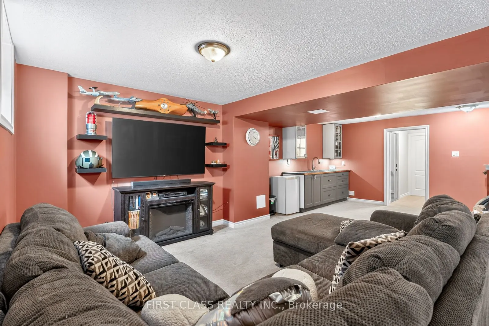 308 Autumnfield Street