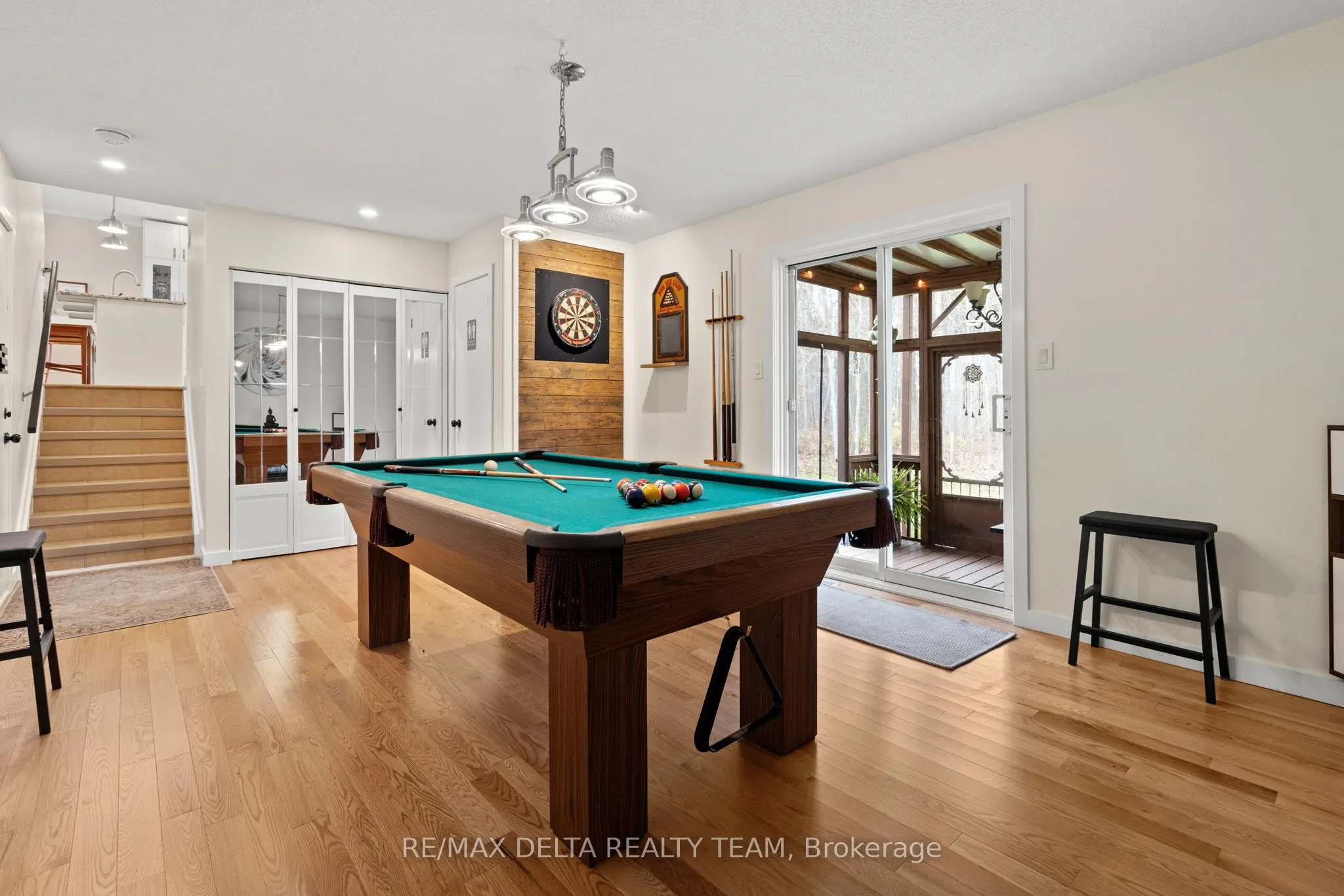 1099 Des Erables Court