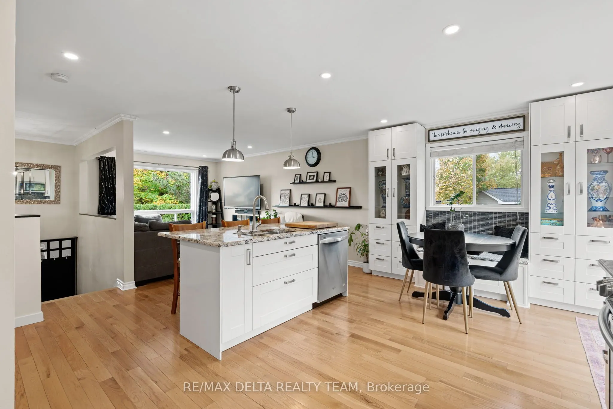 1099 Des Erables Court