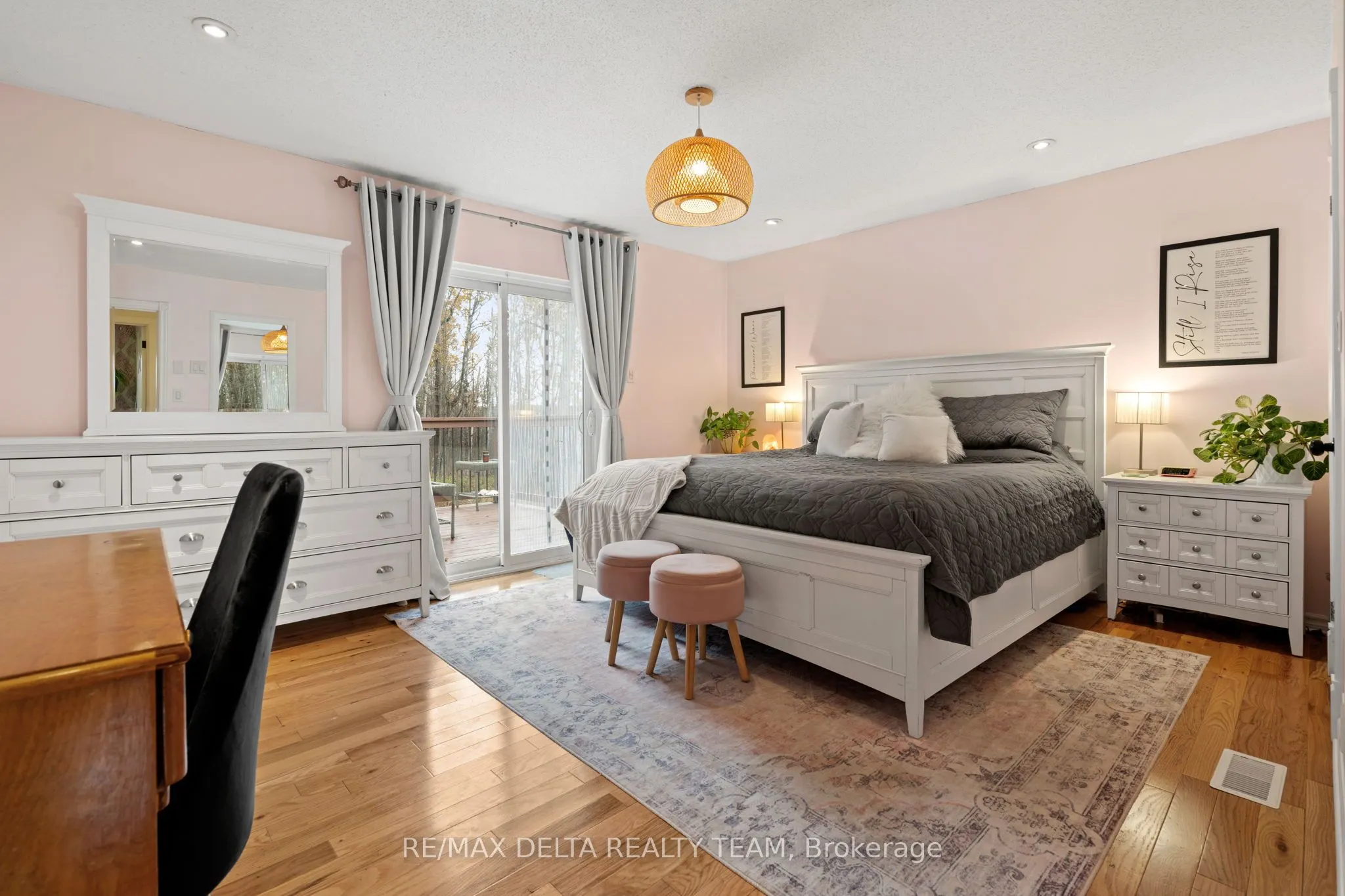 1099 Des Erables Court