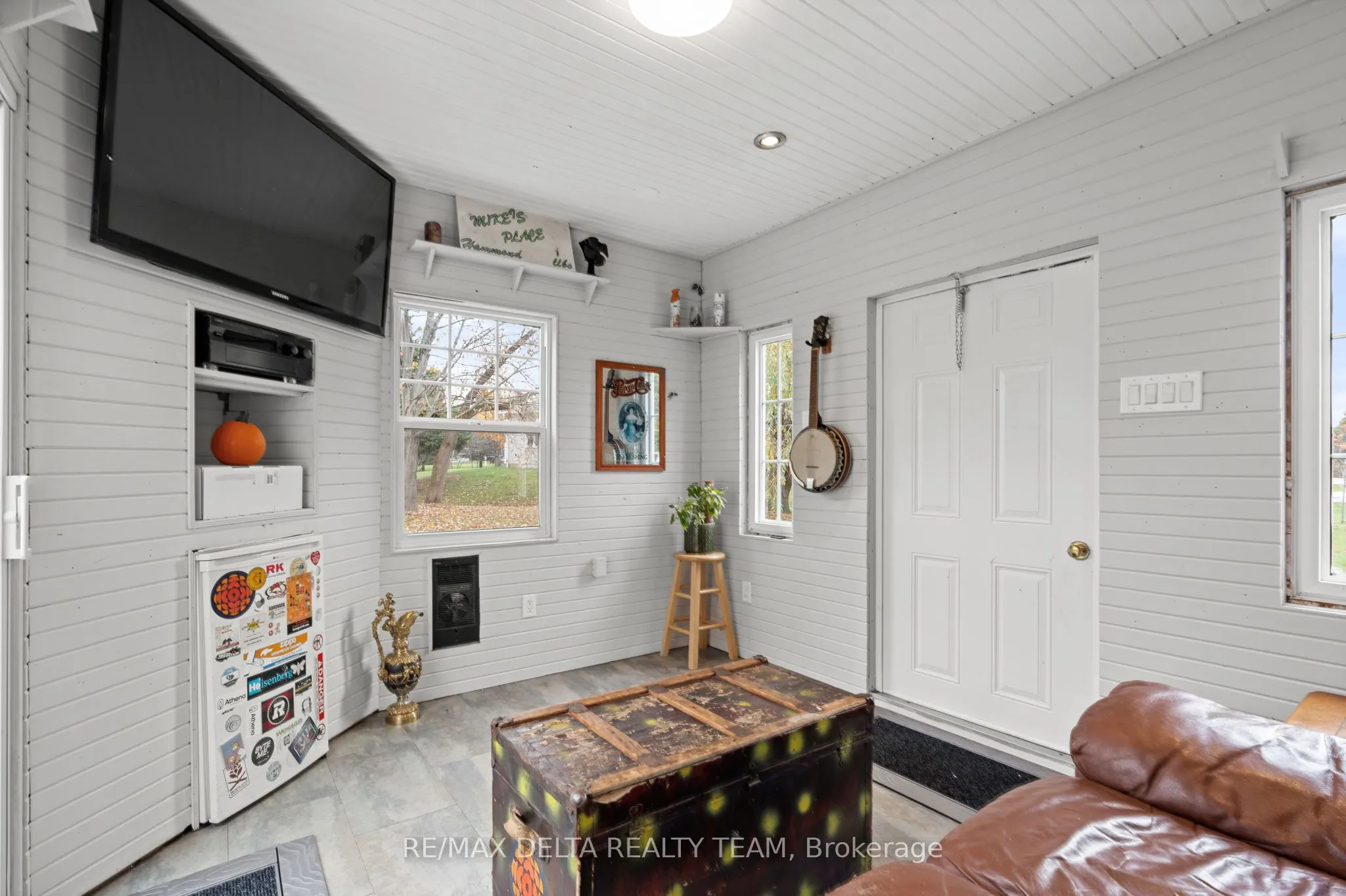 1099 Des Erables Court