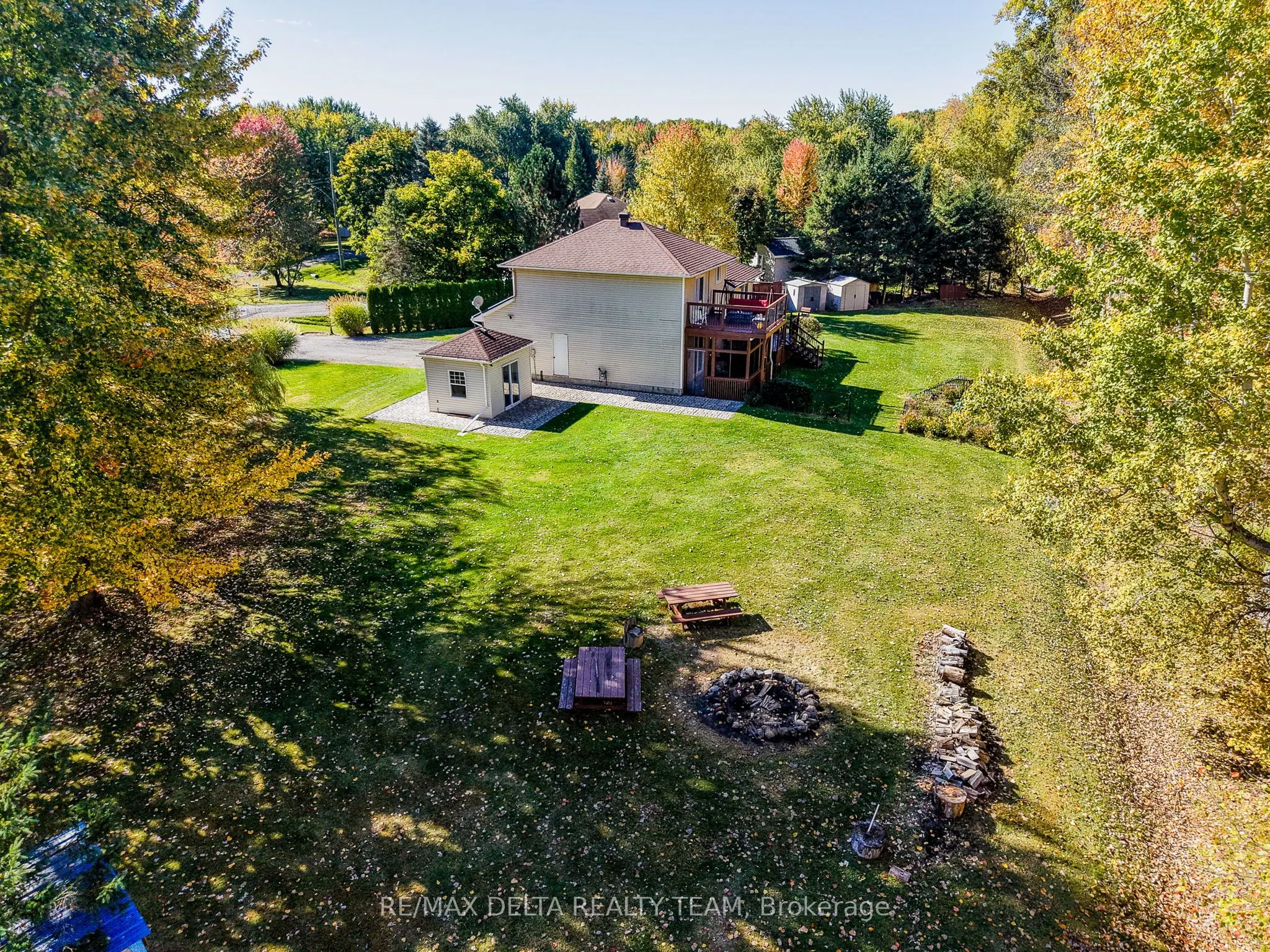 1099 Des Erables Court