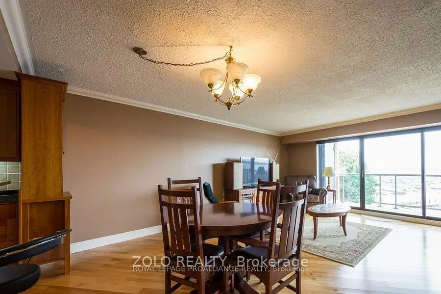 2 South Front Street, #402