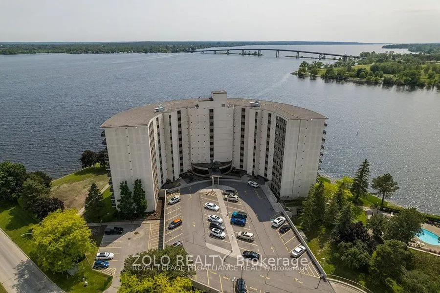 2 South Front Street, #402