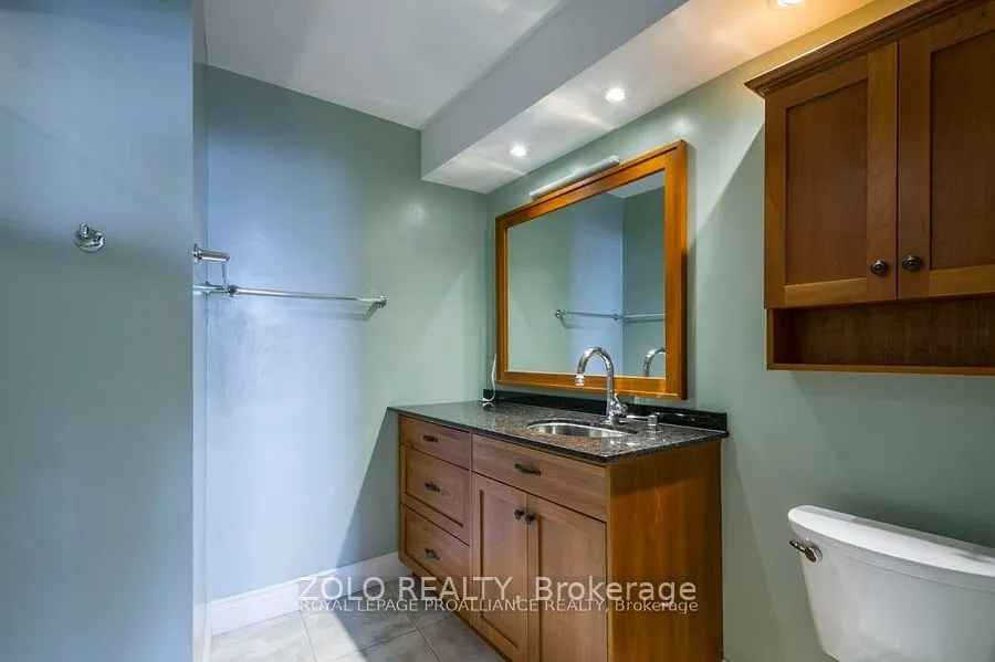 2 South Front Street, #402