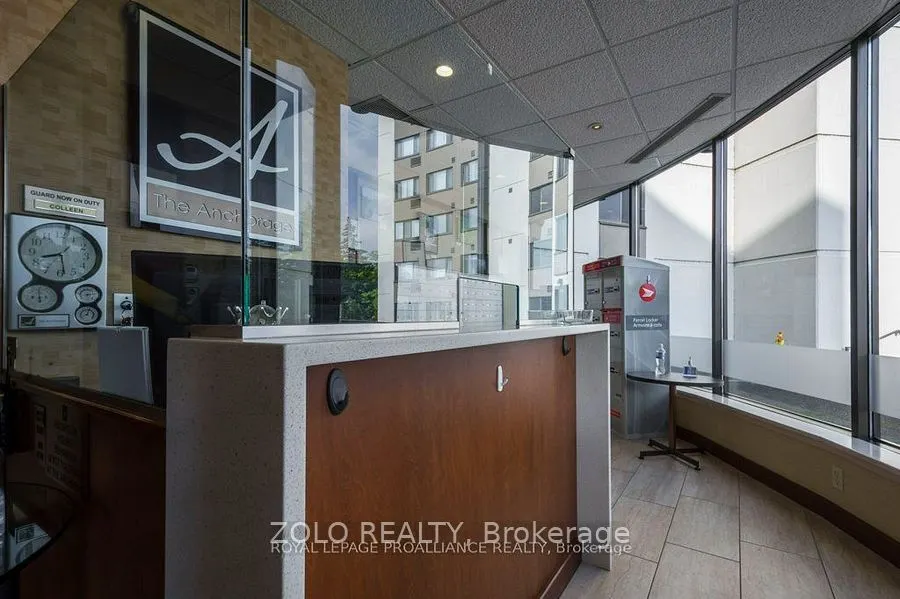 2 South Front Street, #402