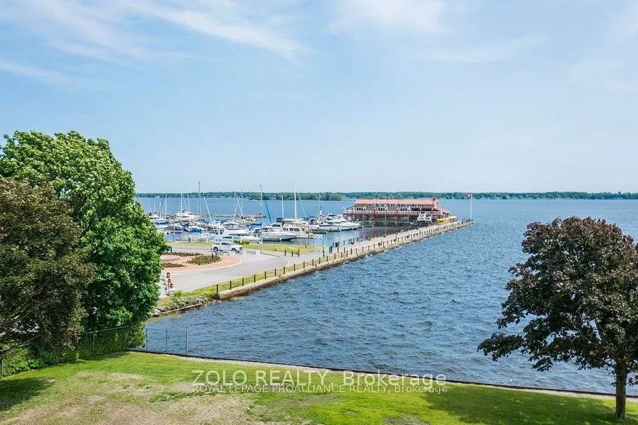 2 South Front Street, #402