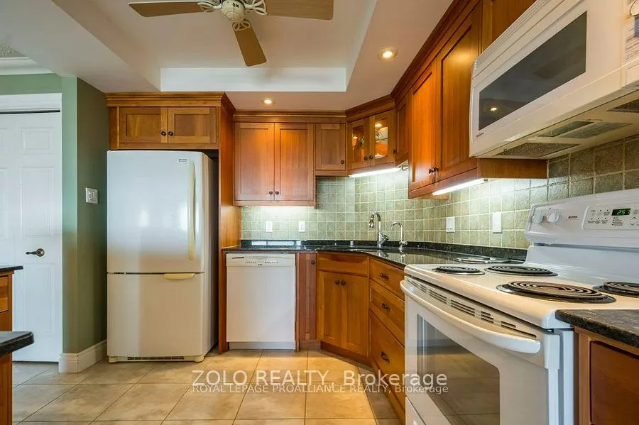 2 South Front Street, #402