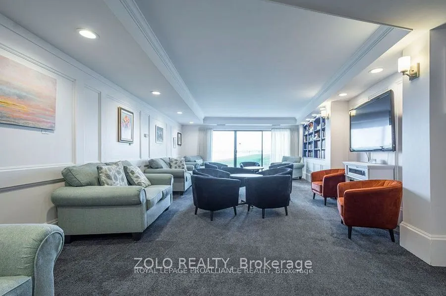 2 South Front Street, #402