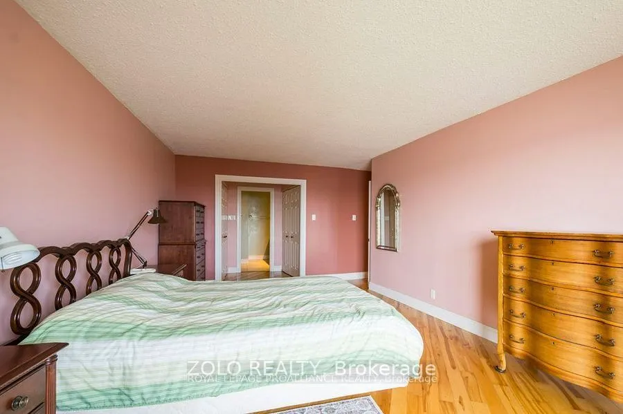 2 South Front Street, #402