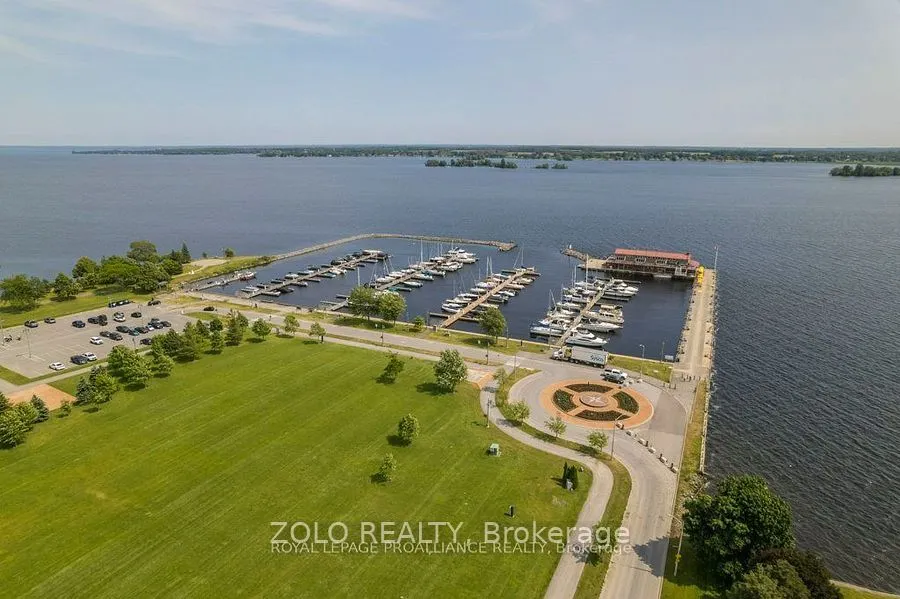 2 South Front Street, #402