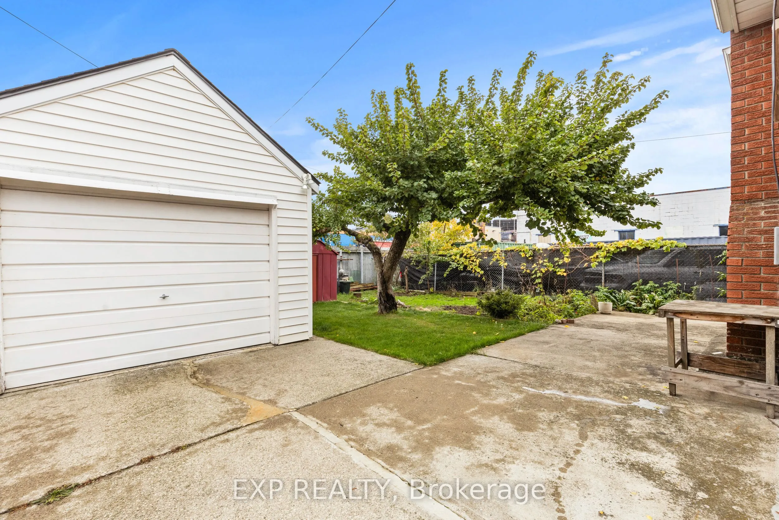 477 East 38th Street