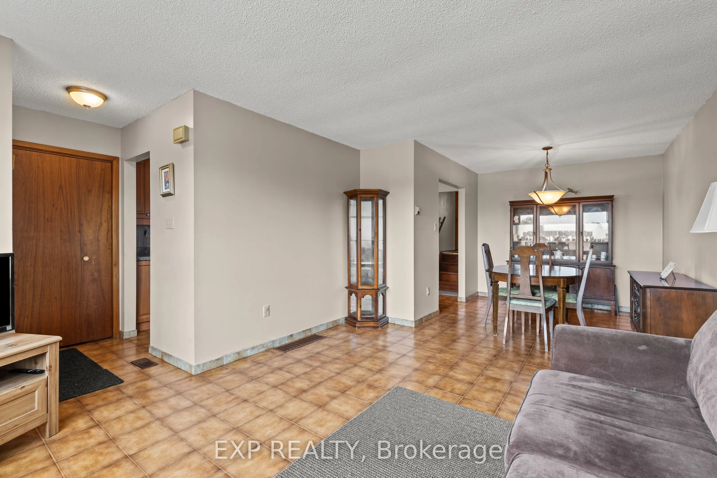 477 East 38th Street