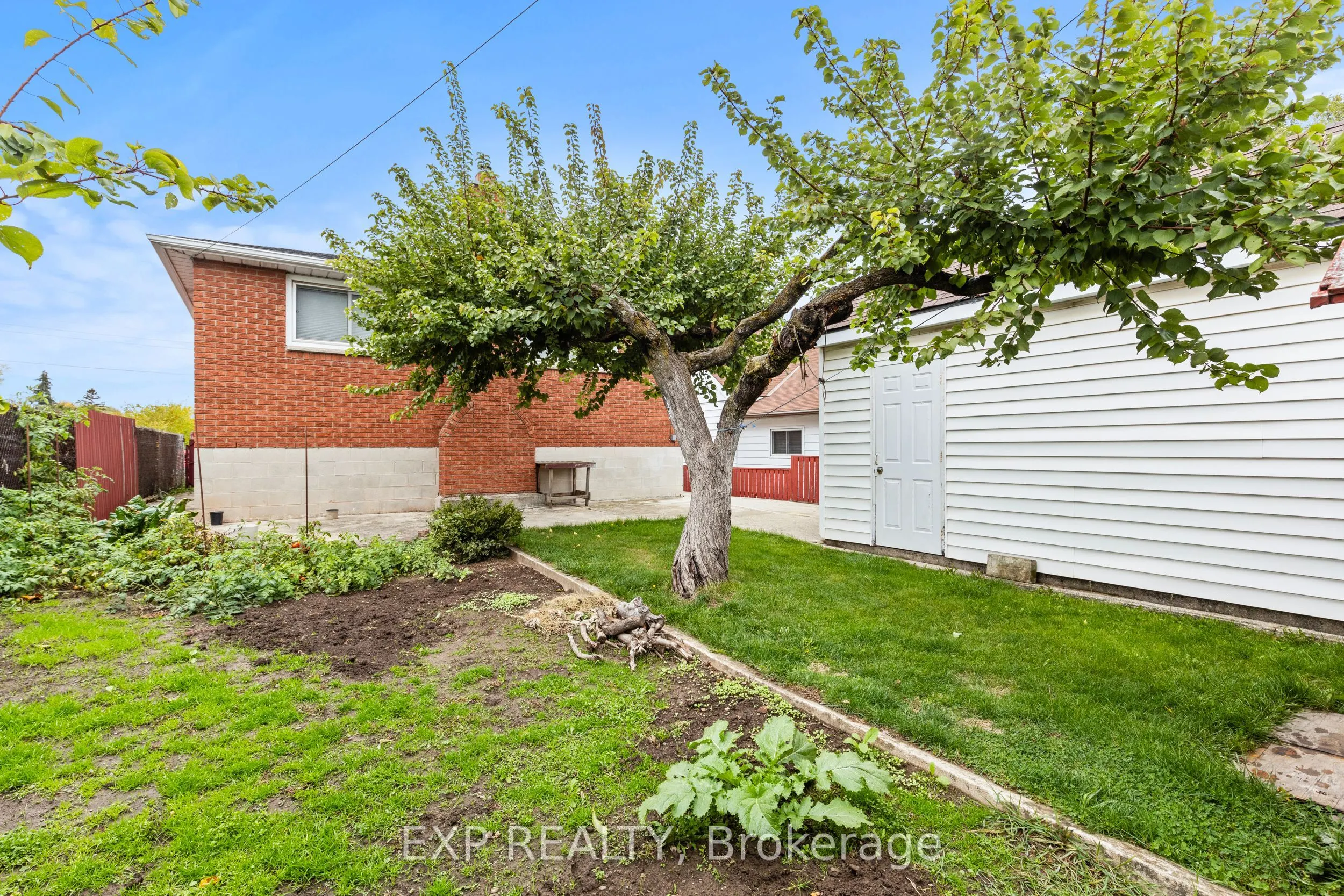 477 East 38th Street