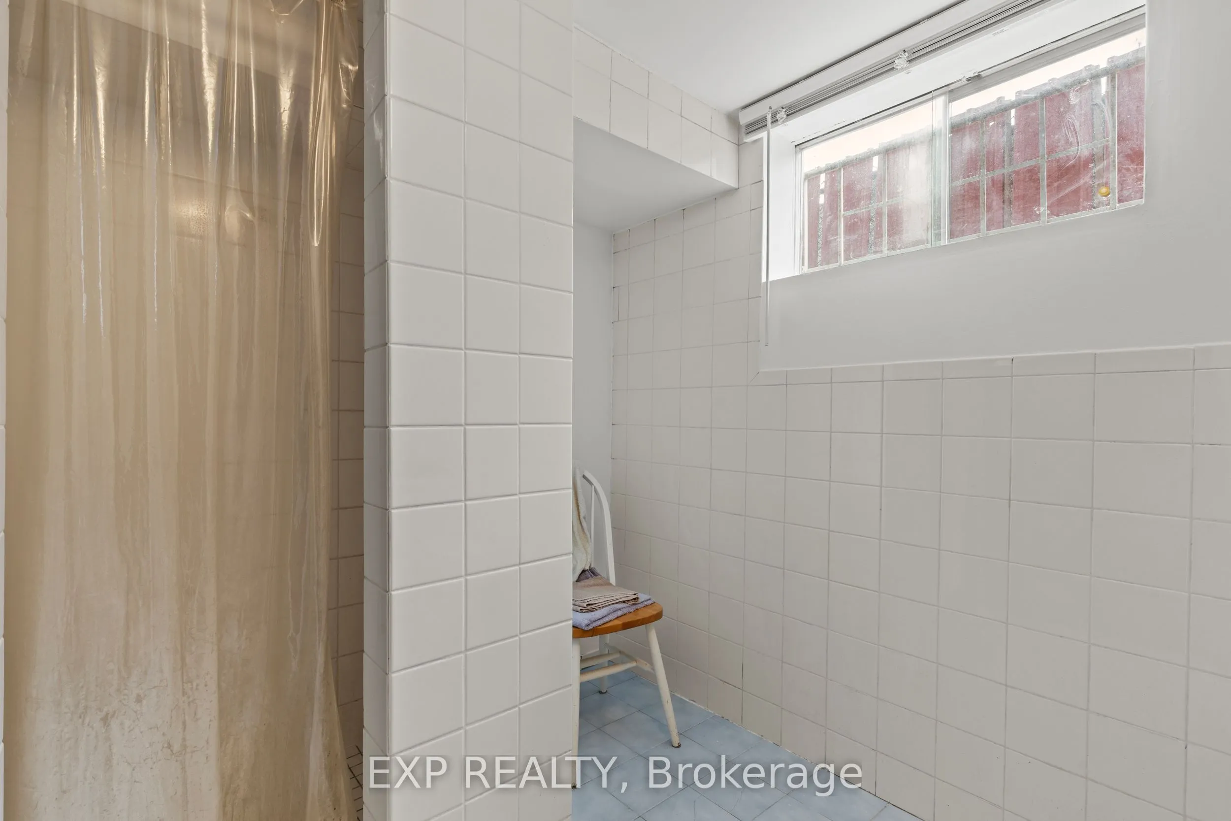 477 East 38th Street