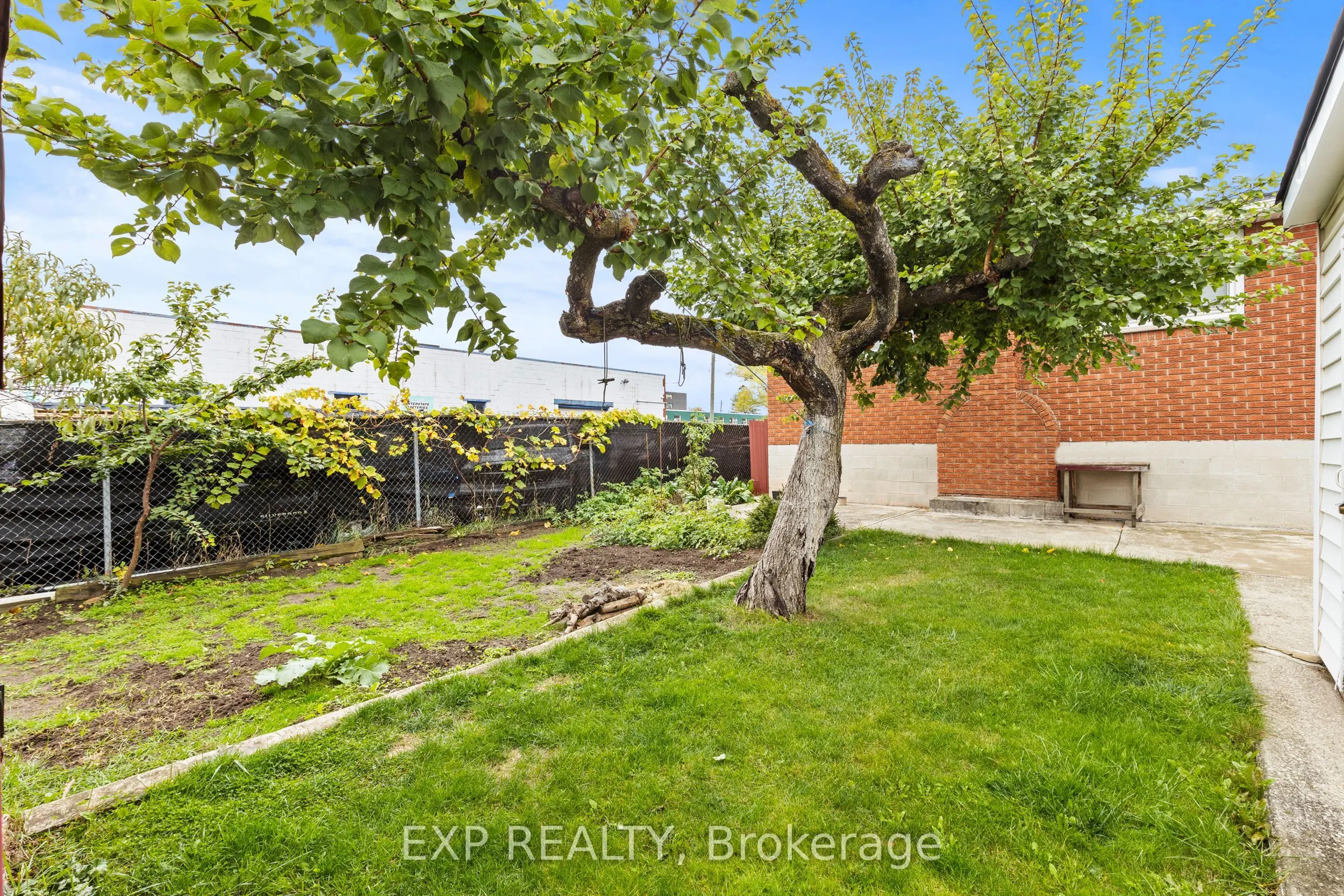 477 East 38th Street