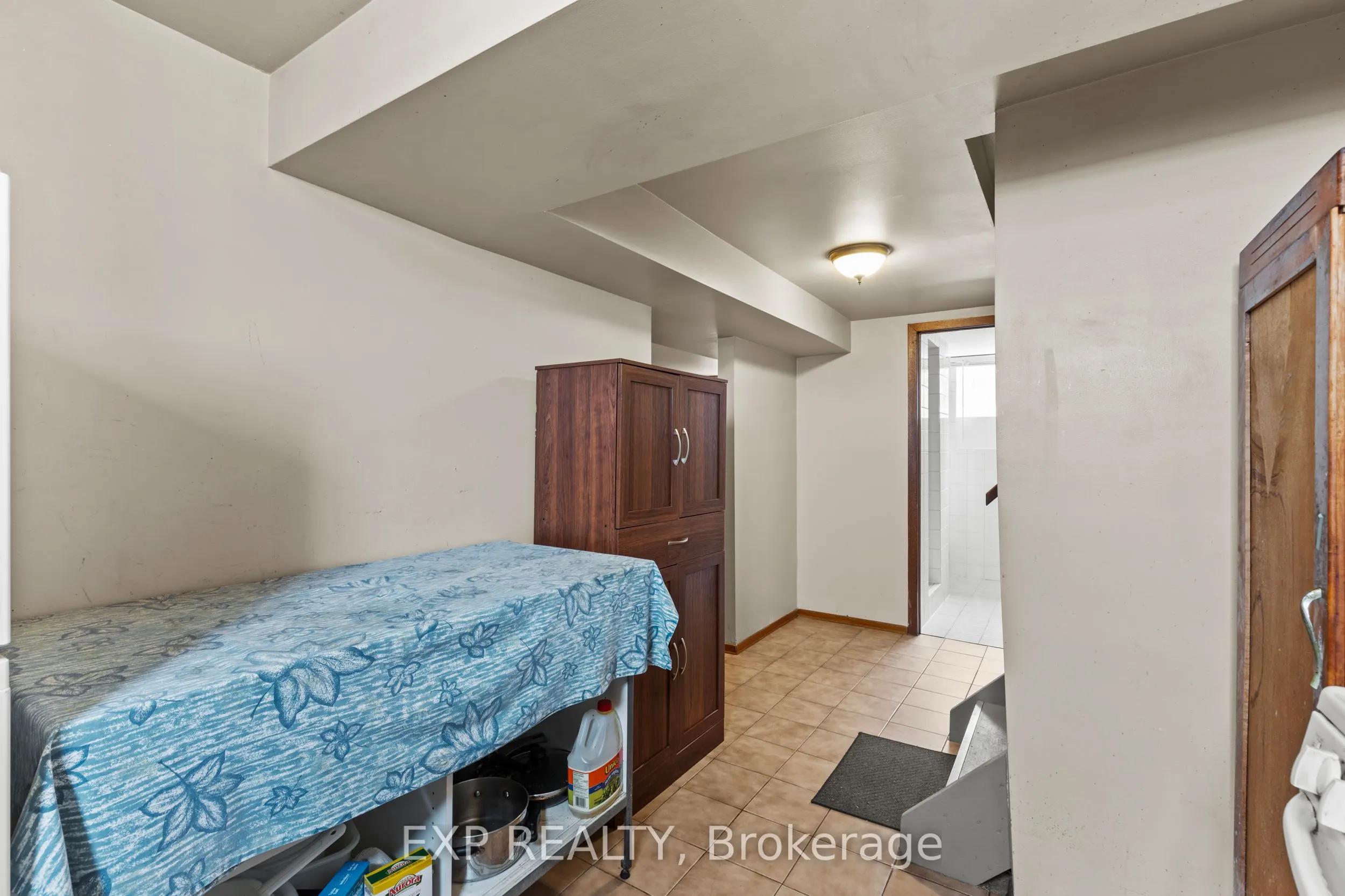 477 East 38th Street