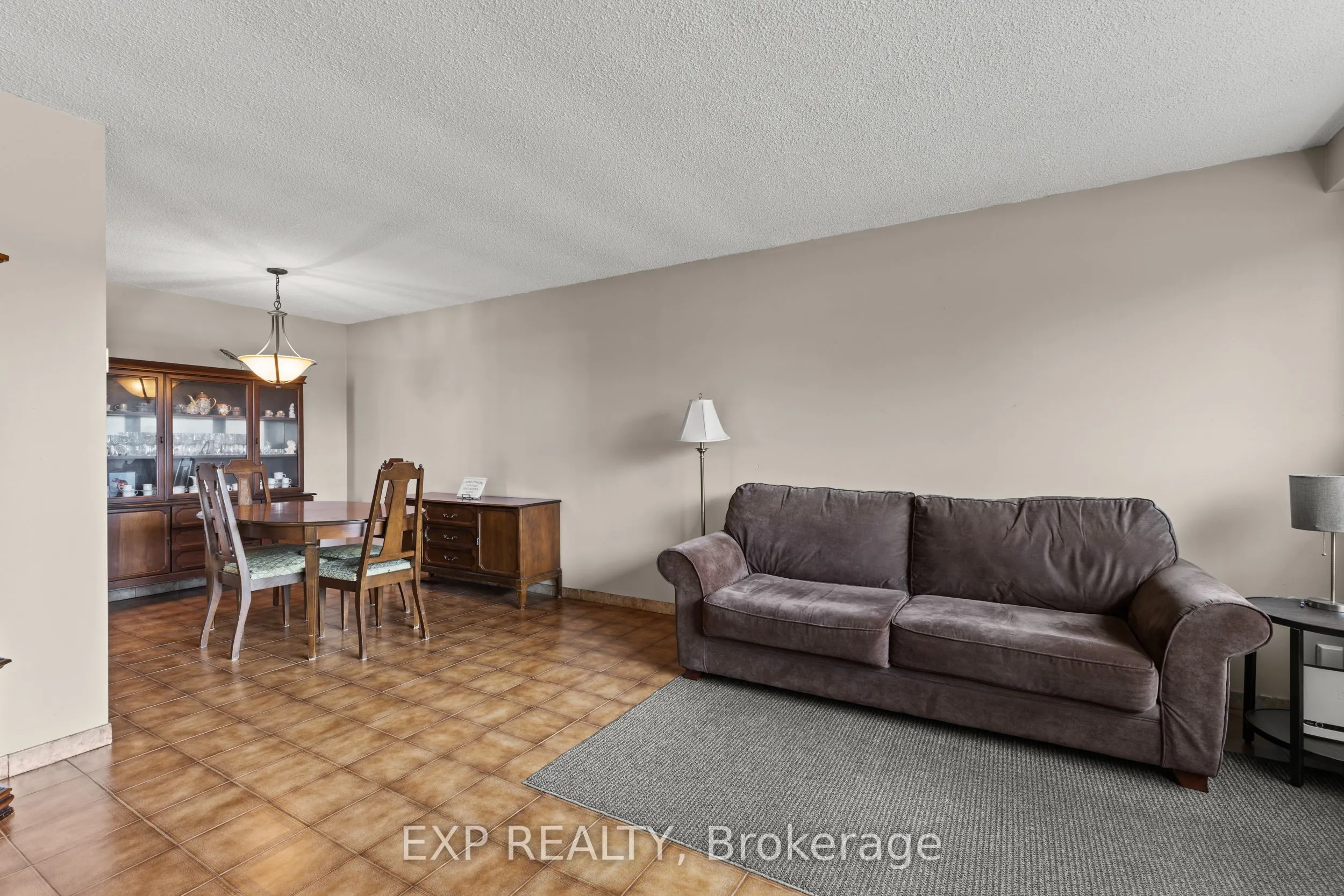 477 East 38th Street