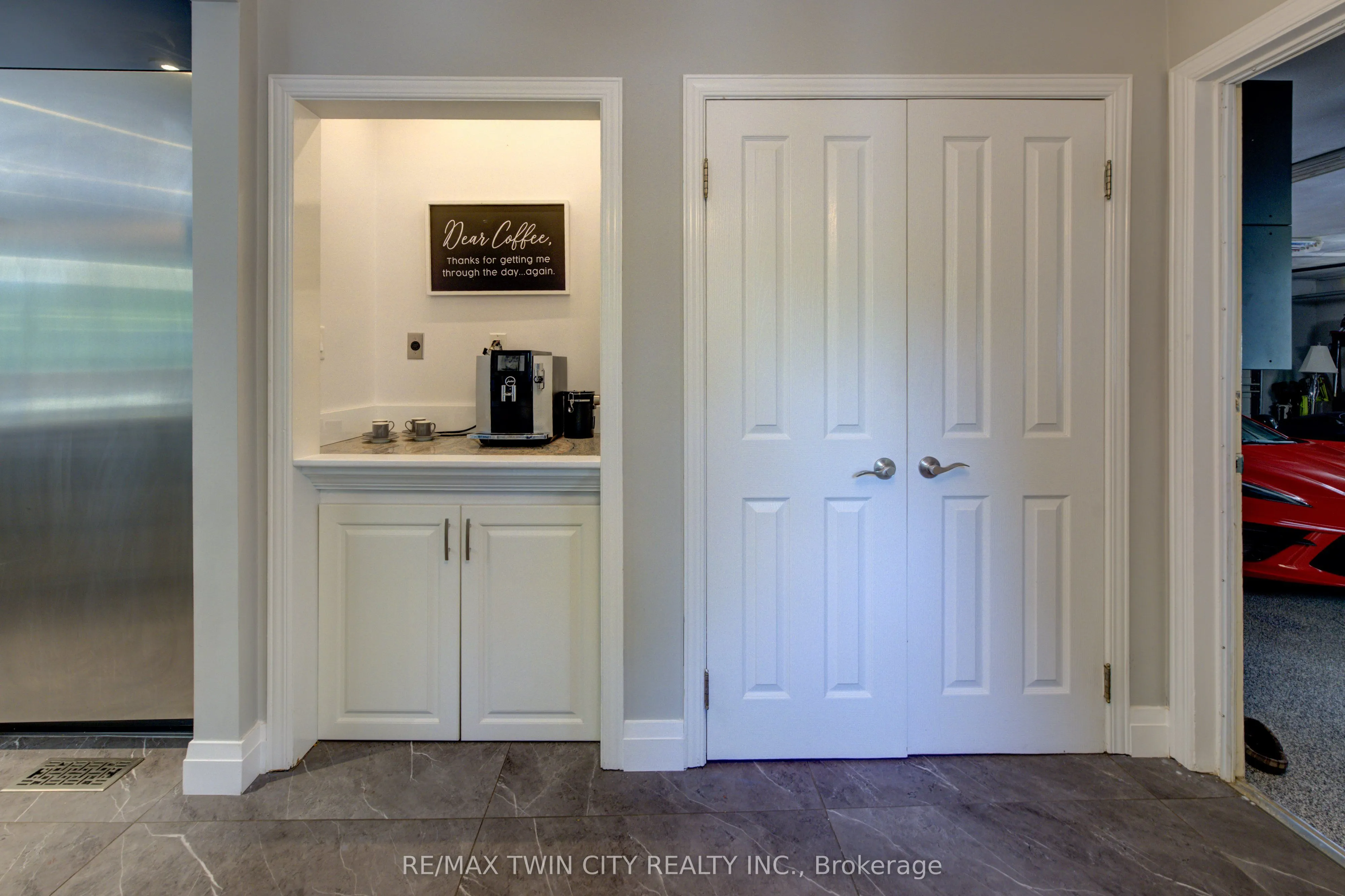 2080 Beaverdale Road