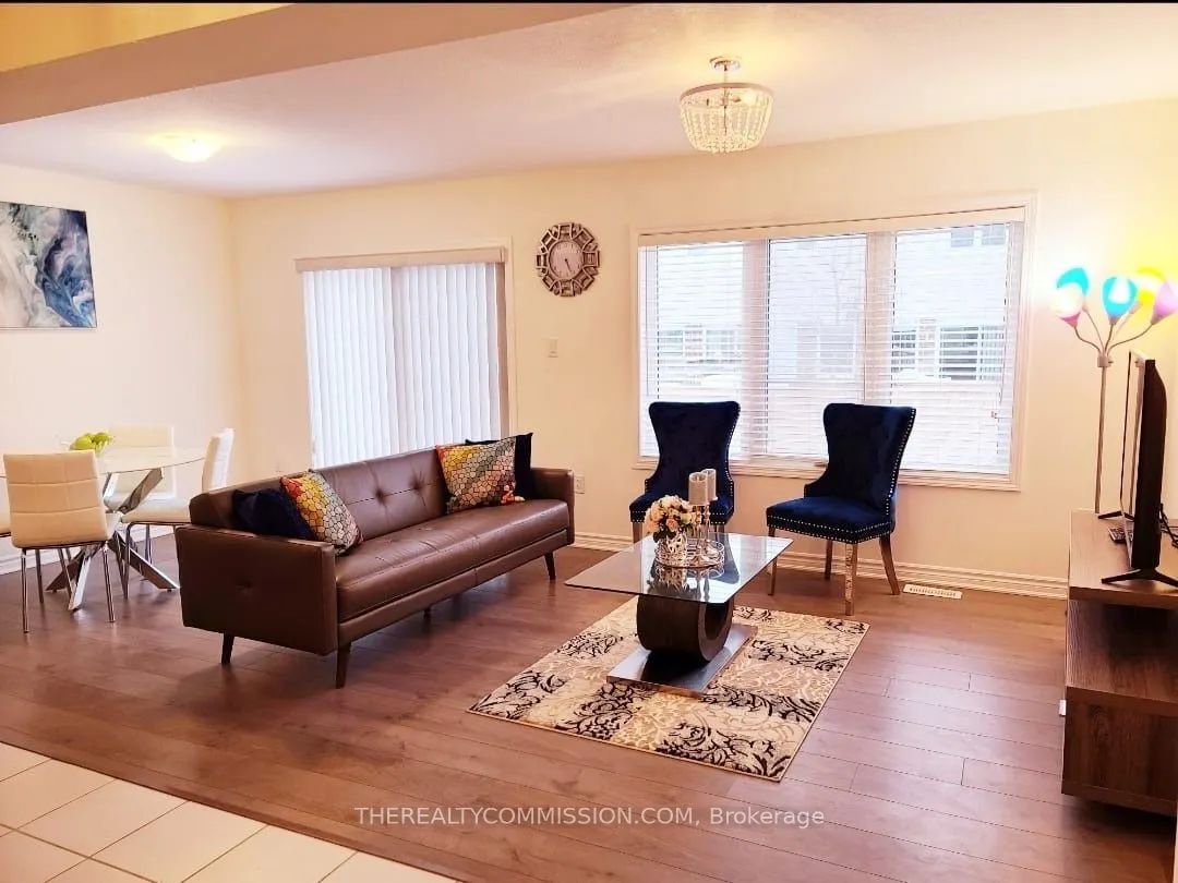 455 Guelph Avenue, #13