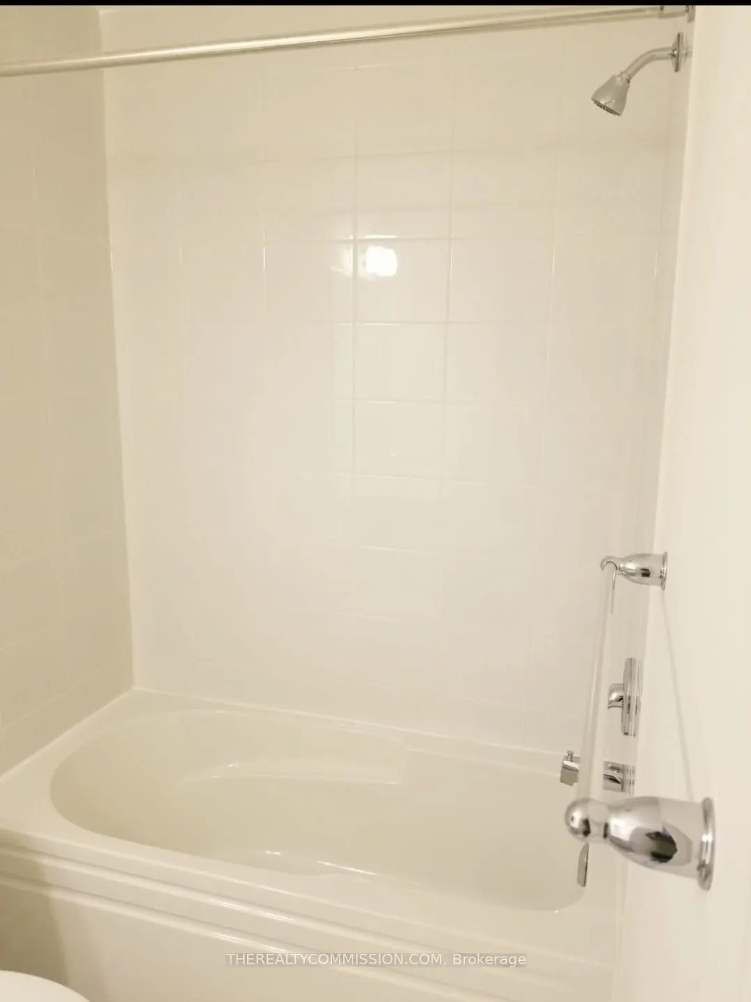 455 Guelph Avenue, #13