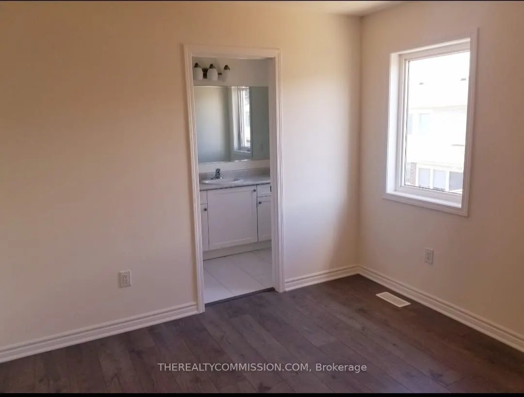 455 Guelph Avenue, #13