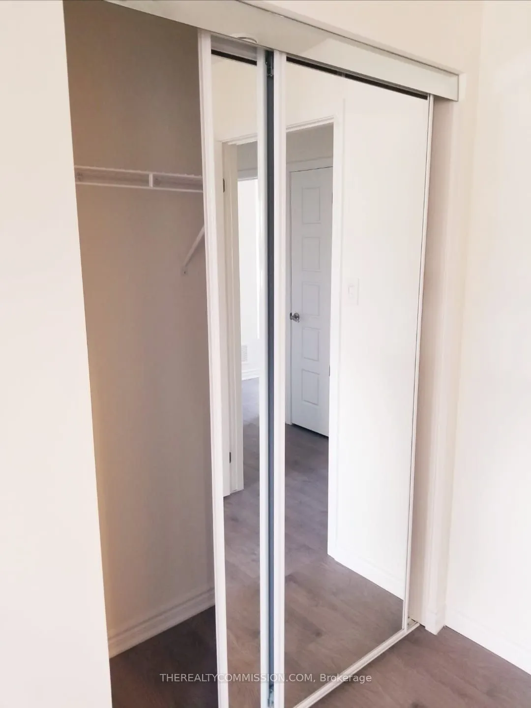 455 Guelph Avenue, #13