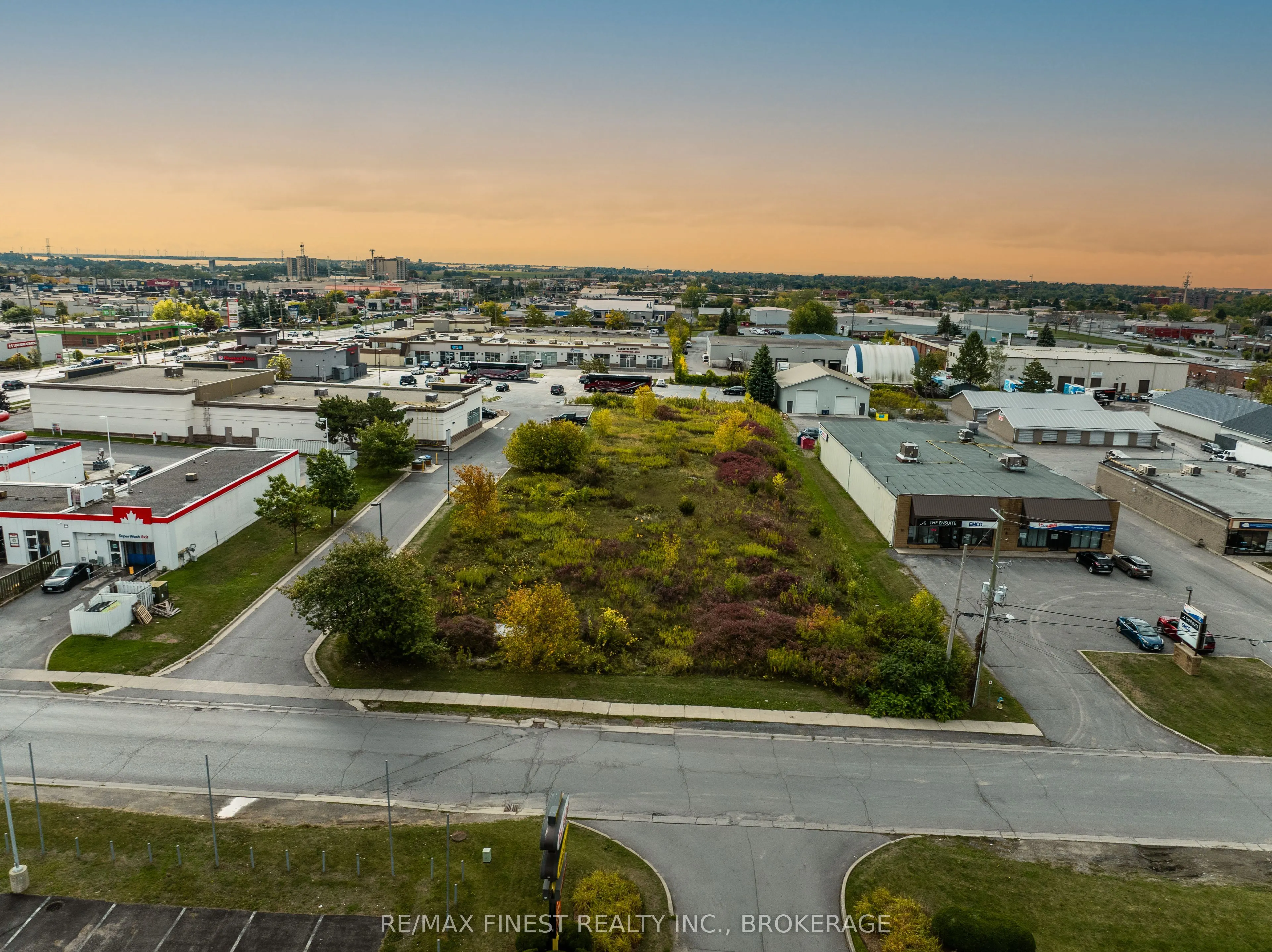 635 ARLINGTON PARK Place