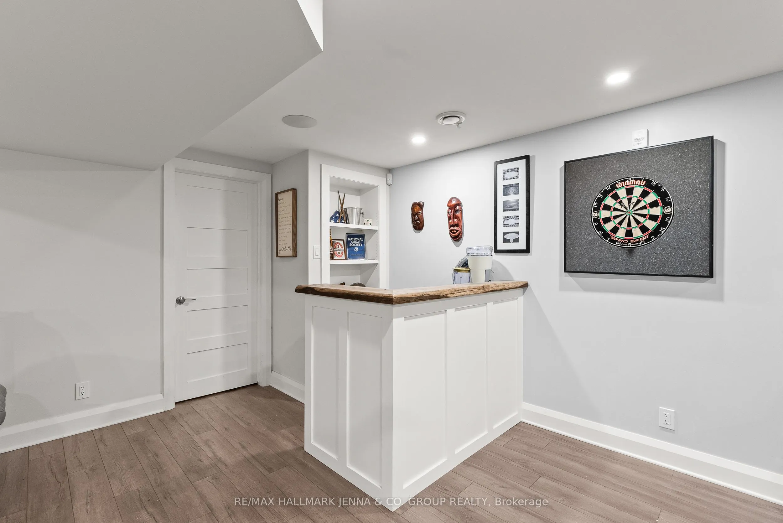 6577 Michelangelo Court