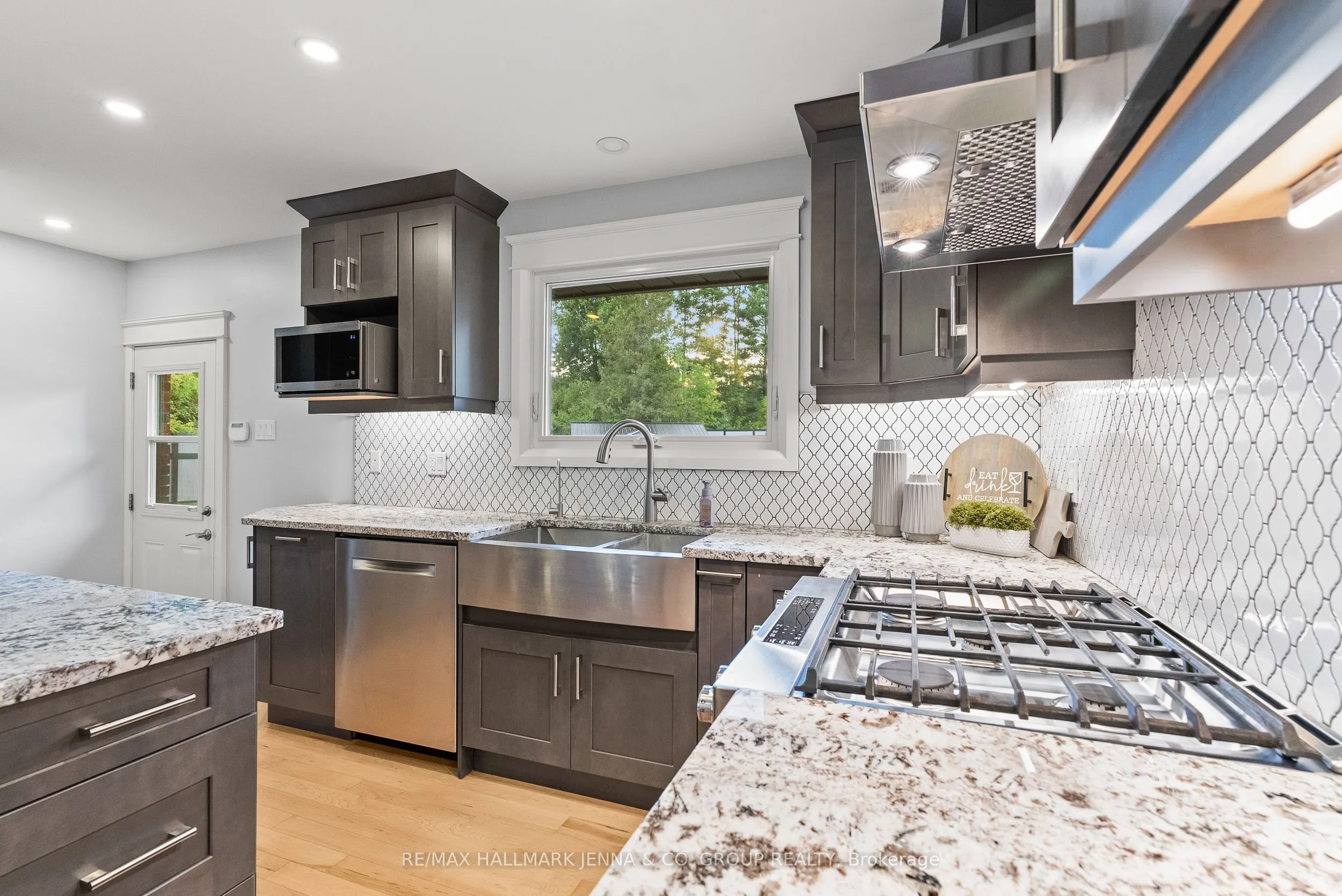 6577 Michelangelo Court