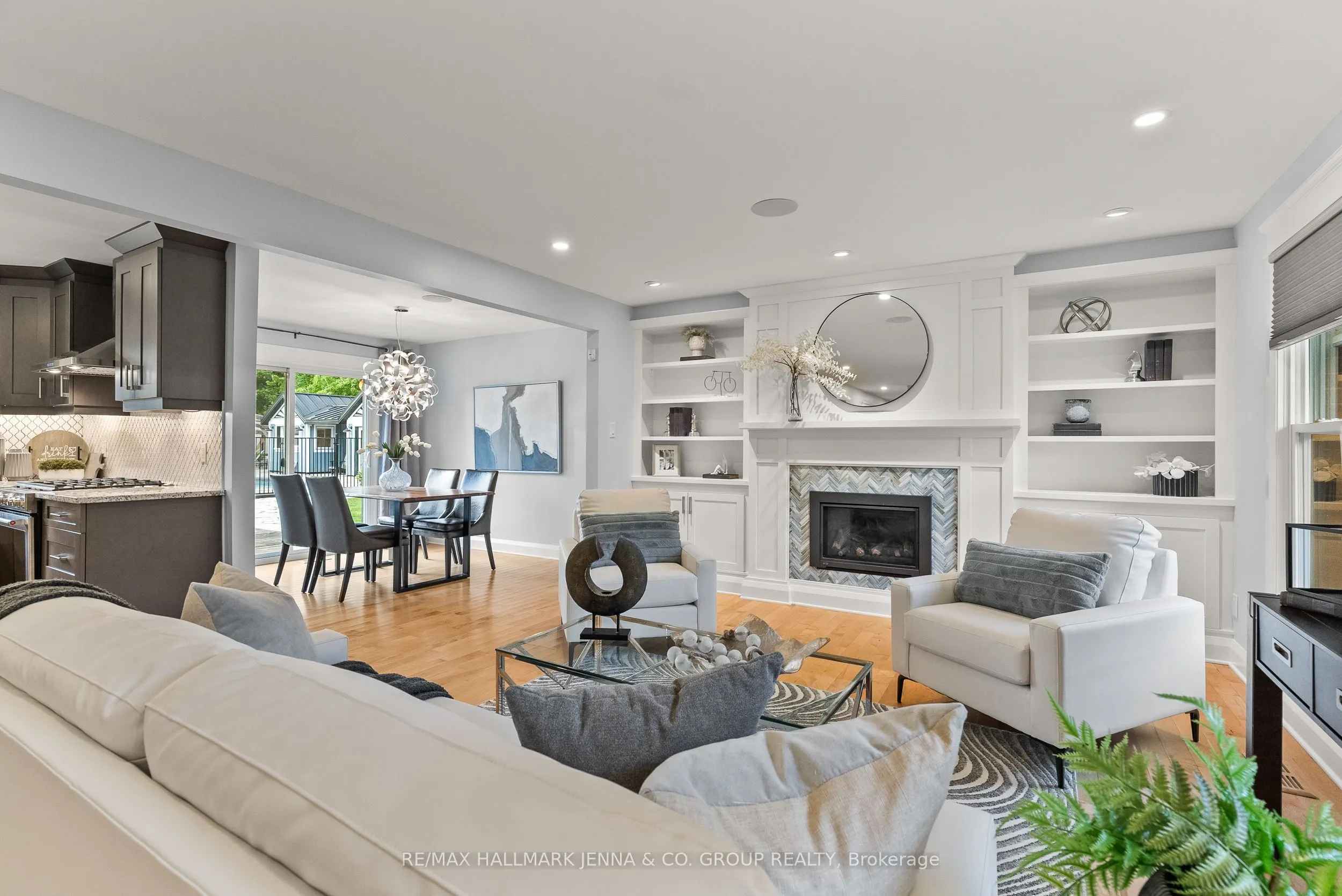 6577 Michelangelo Court