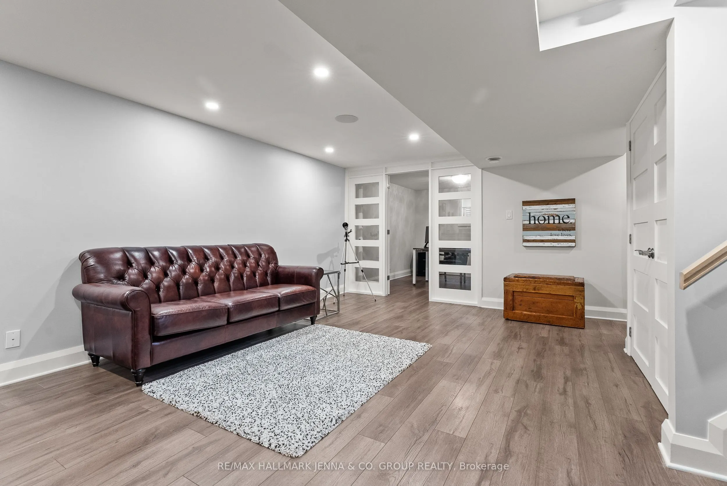 6577 Michelangelo Court