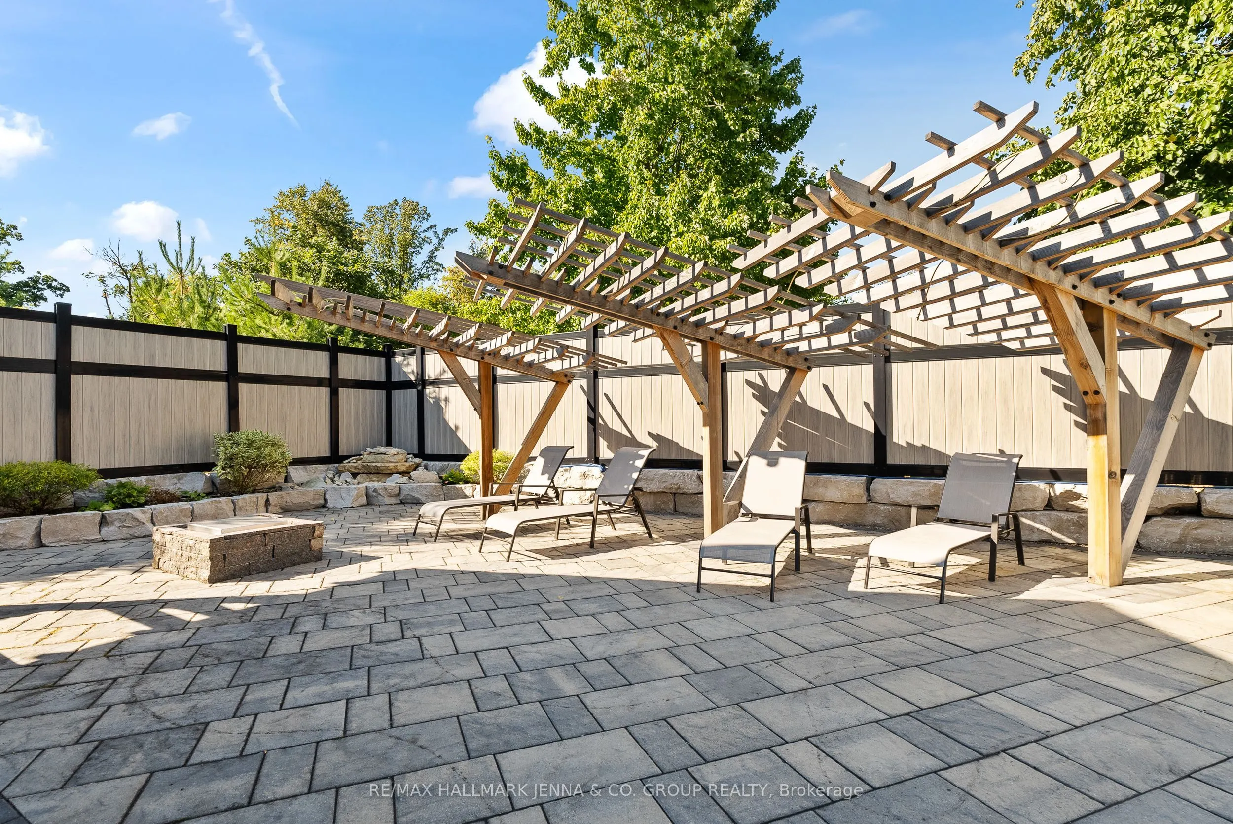 6577 Michelangelo Court