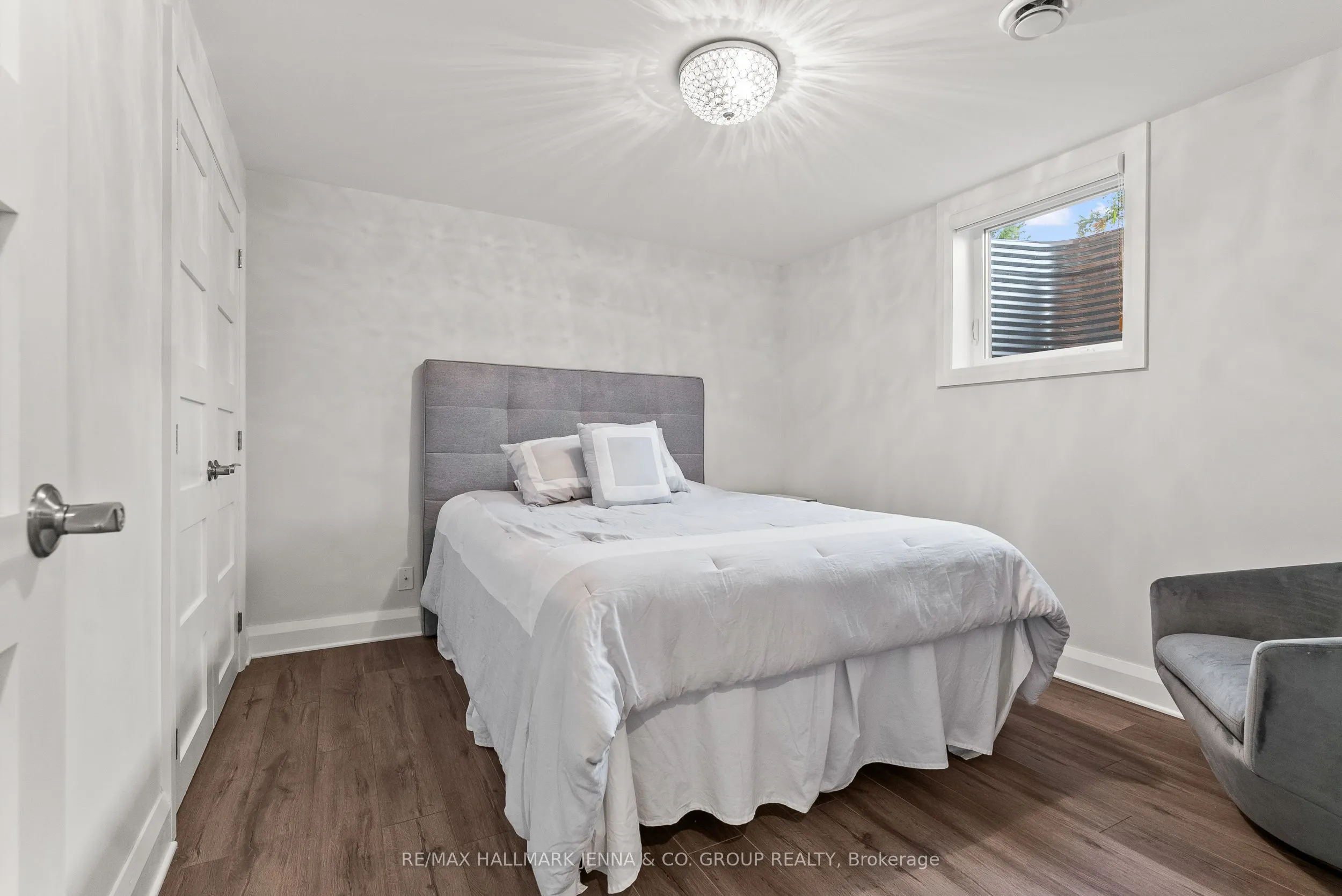 6577 Michelangelo Court