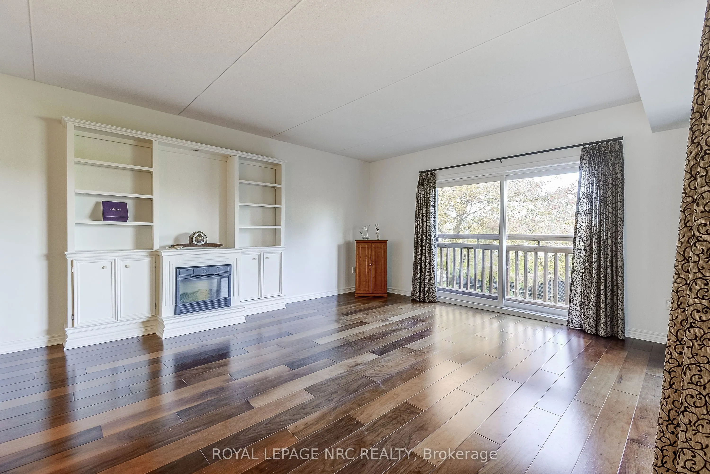 678 Line 2 Road, #202