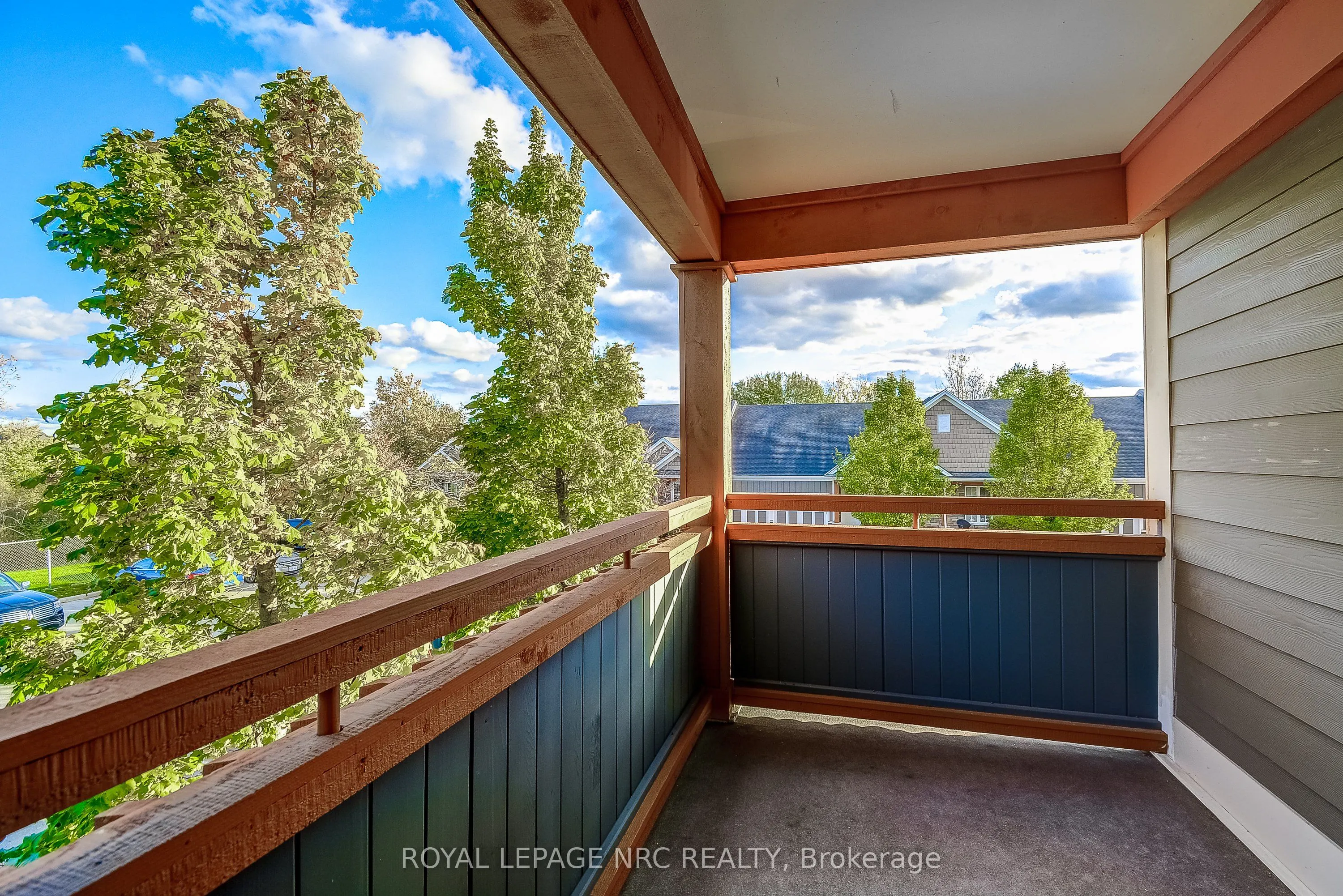 678 Line 2 Road, #202