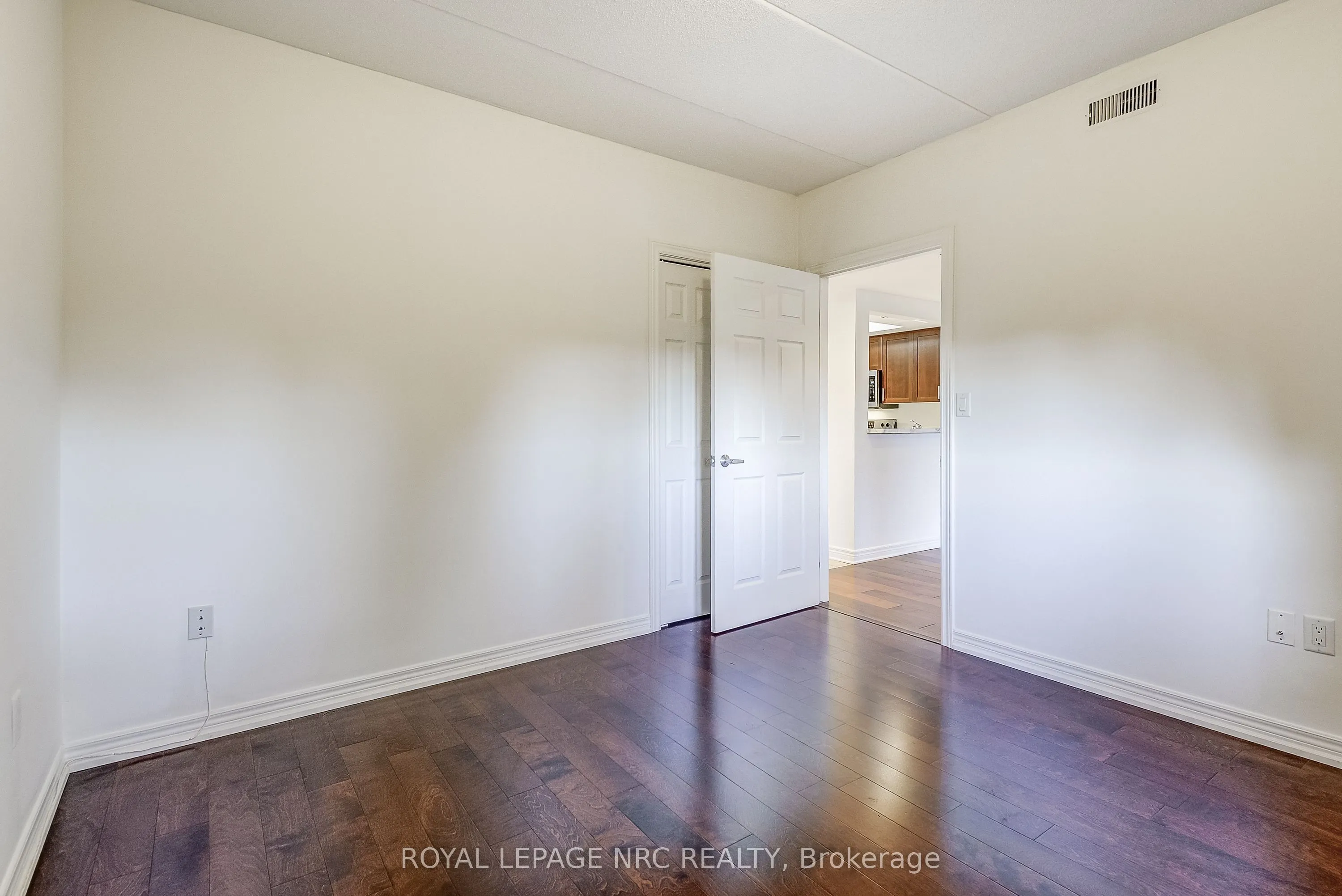 678 Line 2 Road, #202