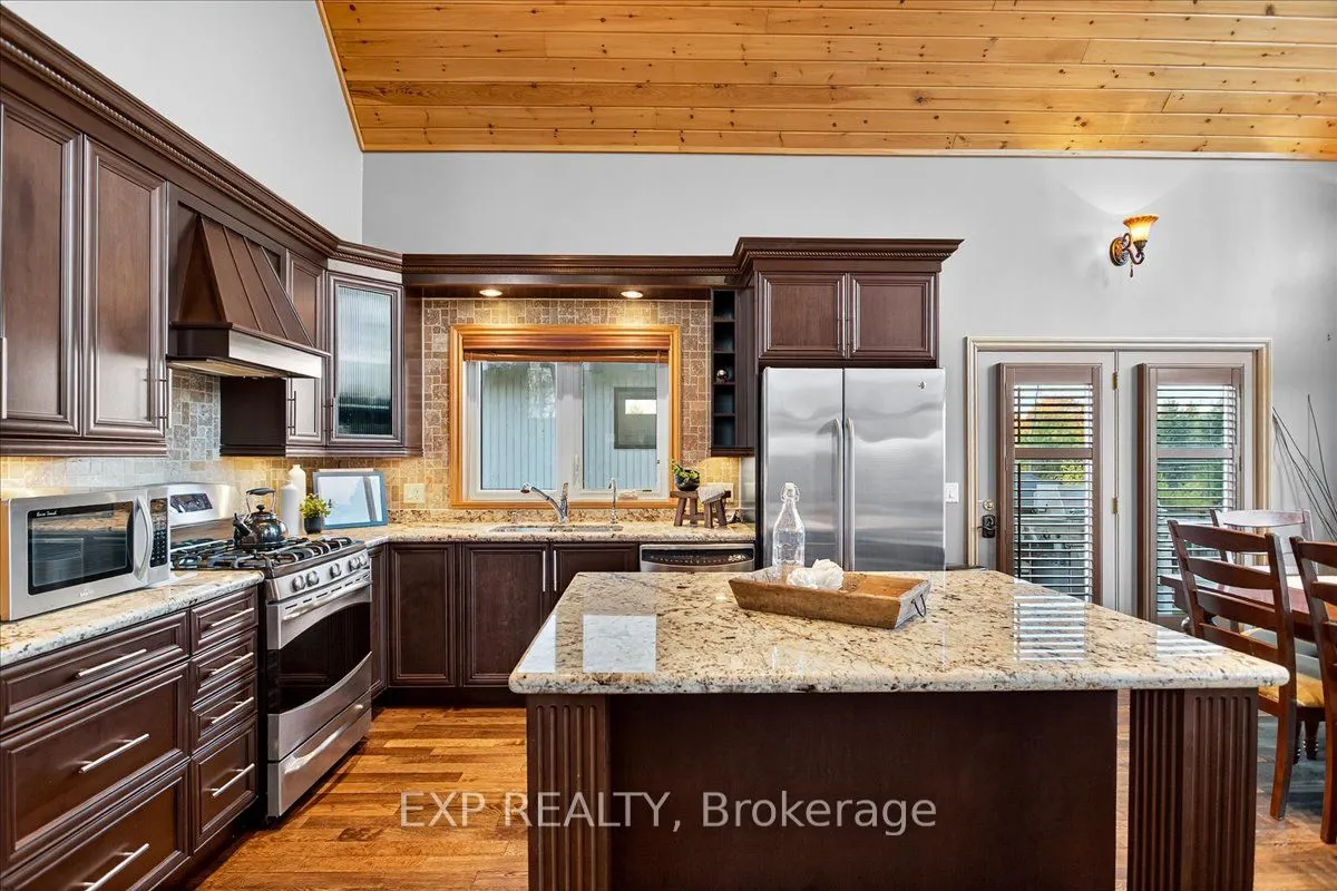 192 Sunset Boulevard