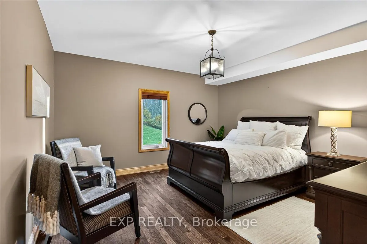 192 Sunset Boulevard