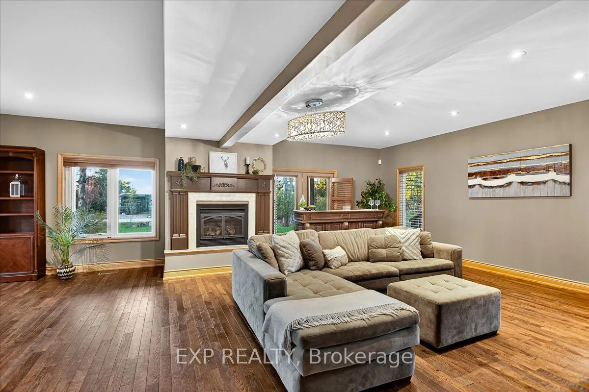 192 Sunset Boulevard