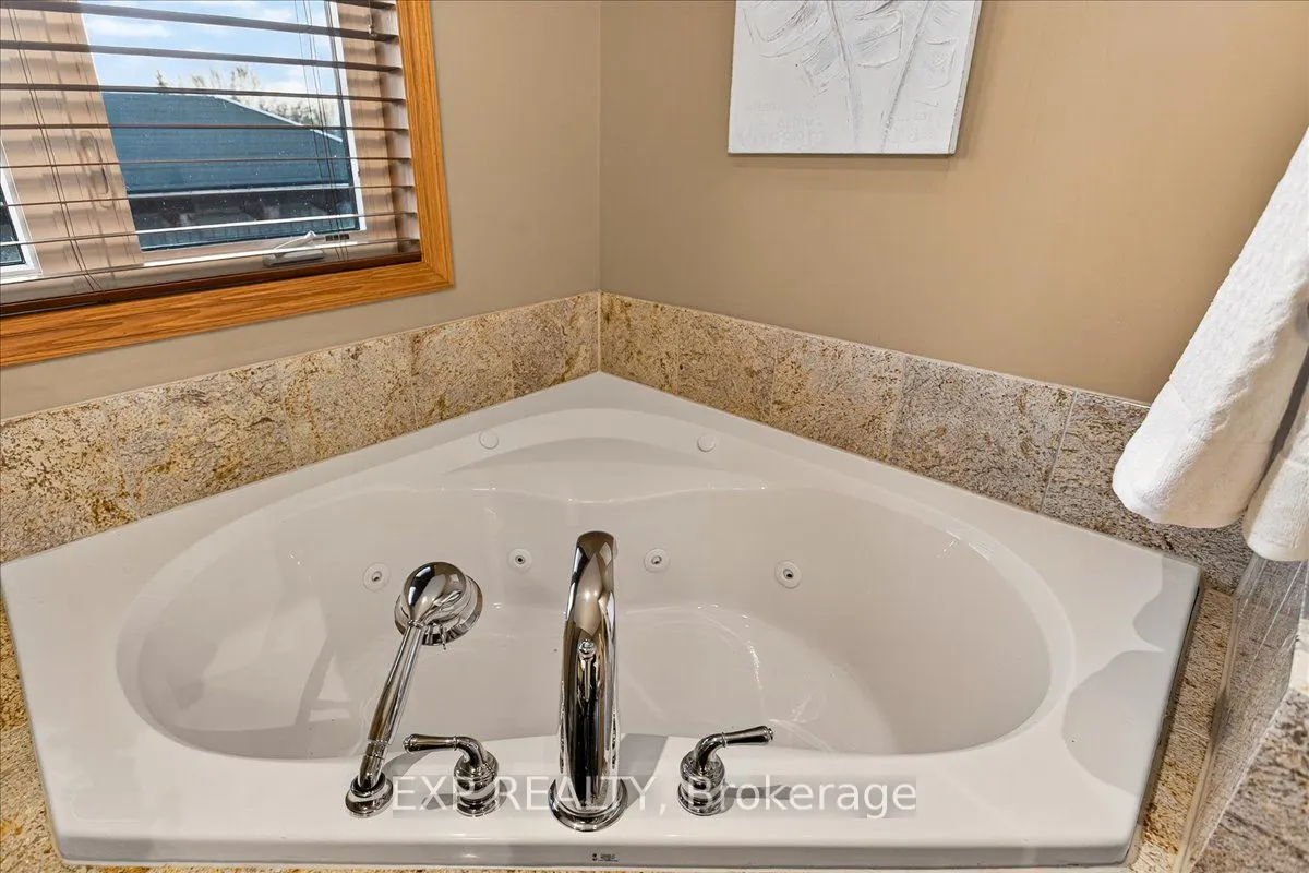 192 Sunset Boulevard