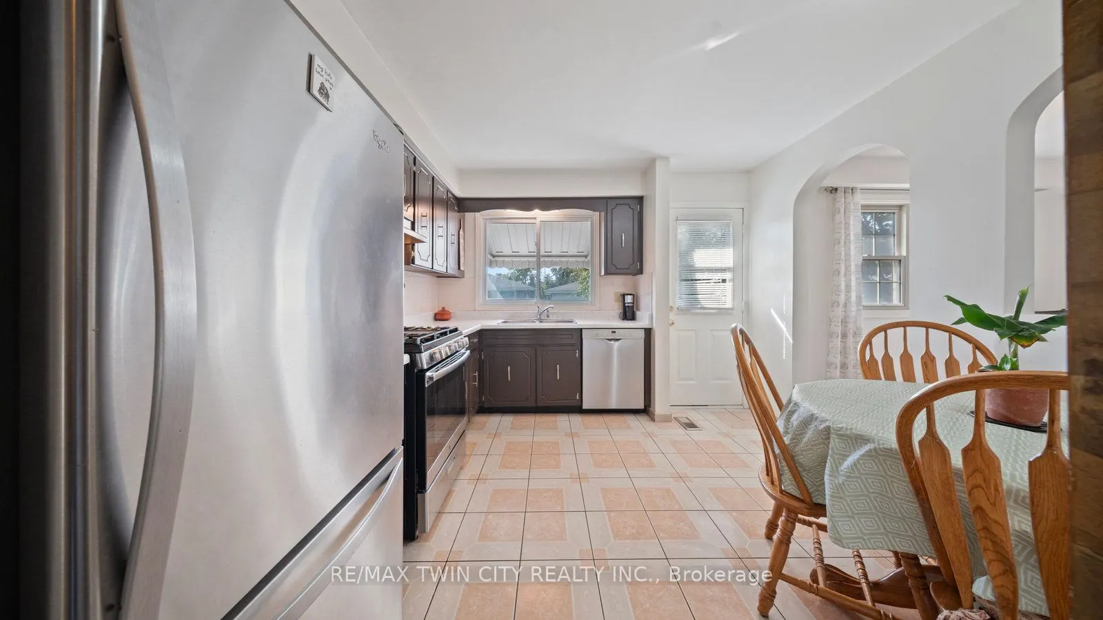 14 Melbourne Crescent