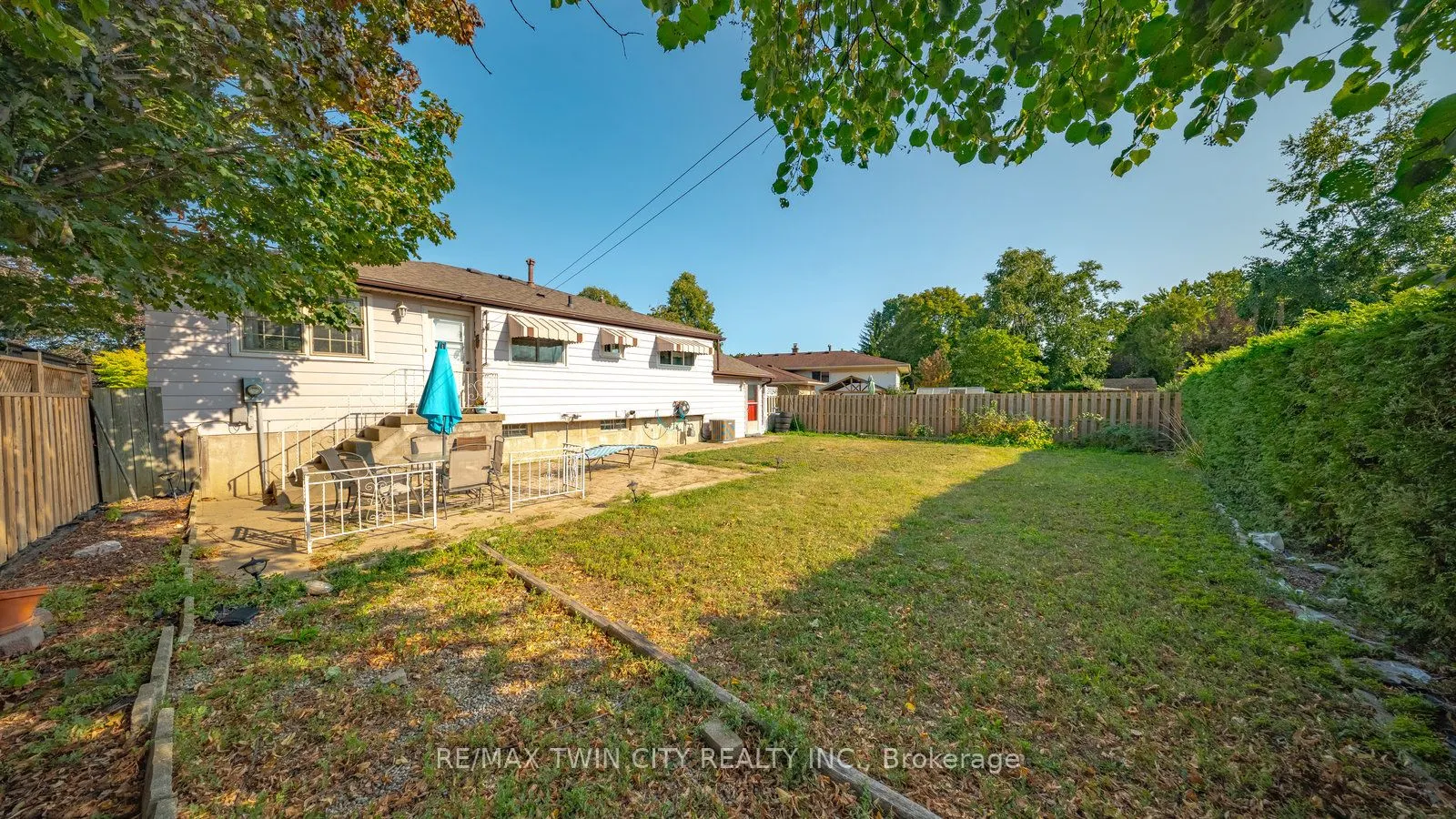 14 Melbourne Crescent