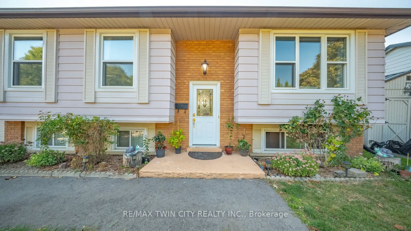 14 Melbourne Crescent