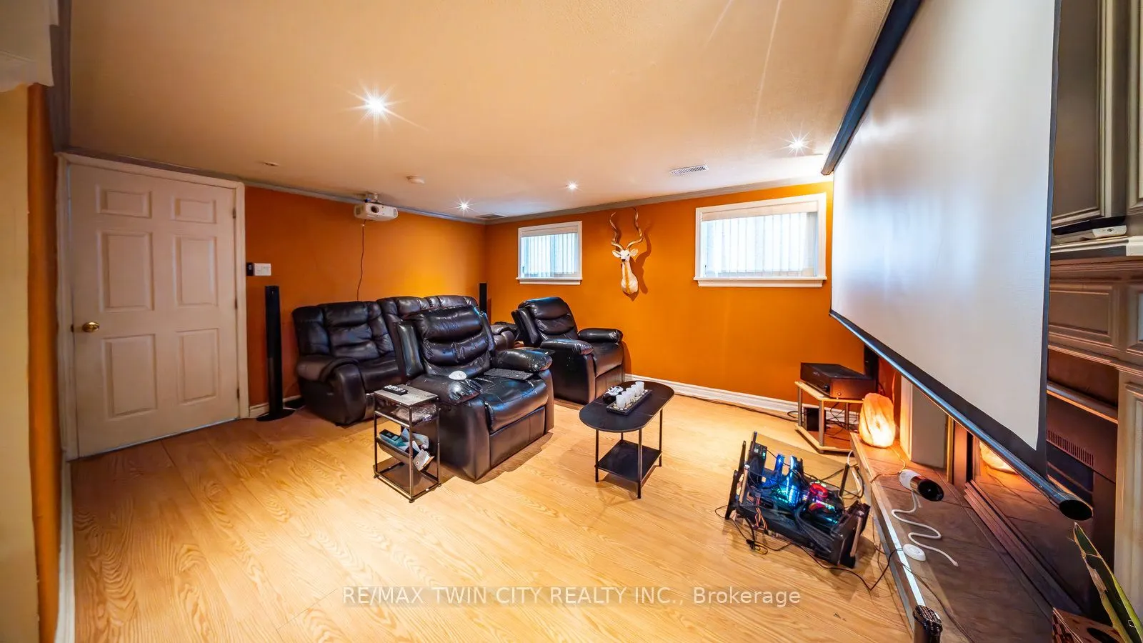 14 Melbourne Crescent