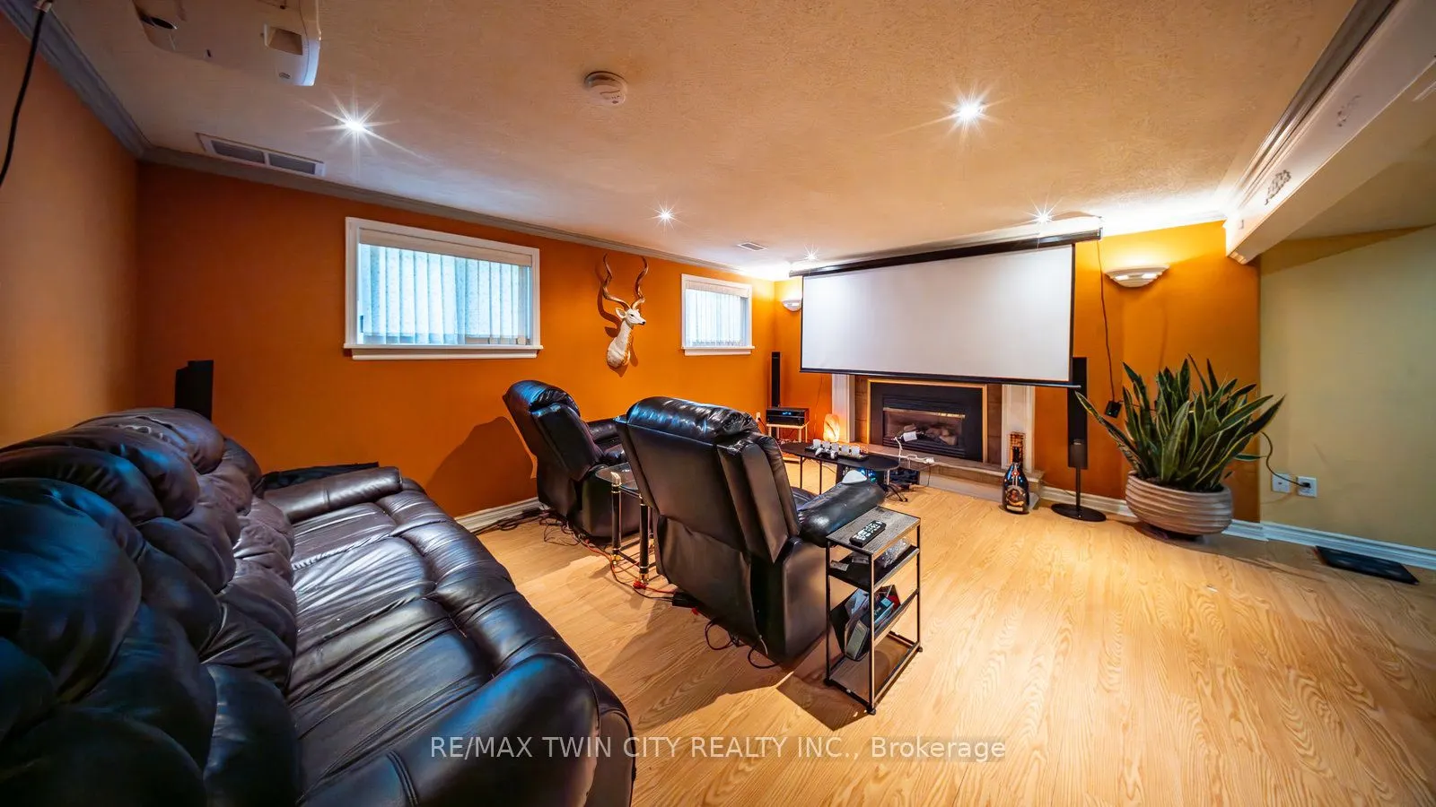 14 Melbourne Crescent