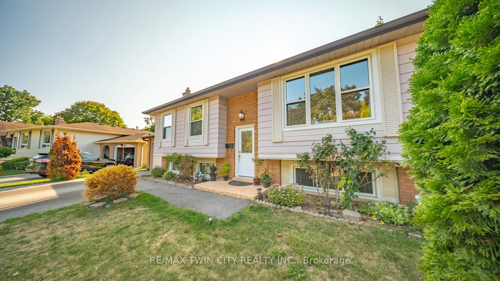 14 Melbourne Crescent