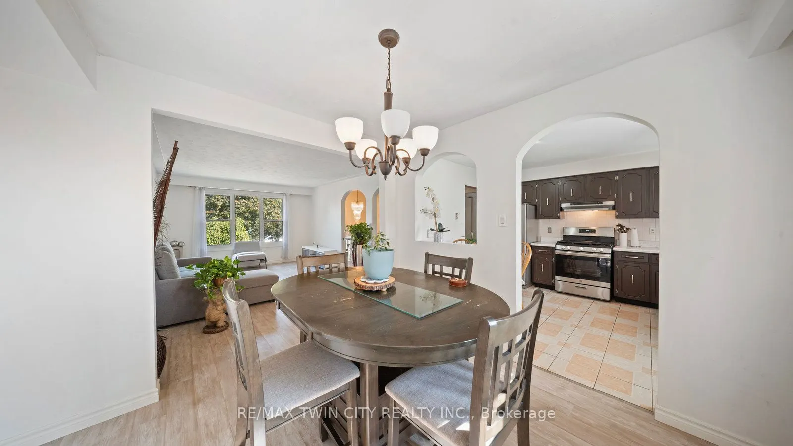 14 Melbourne Crescent