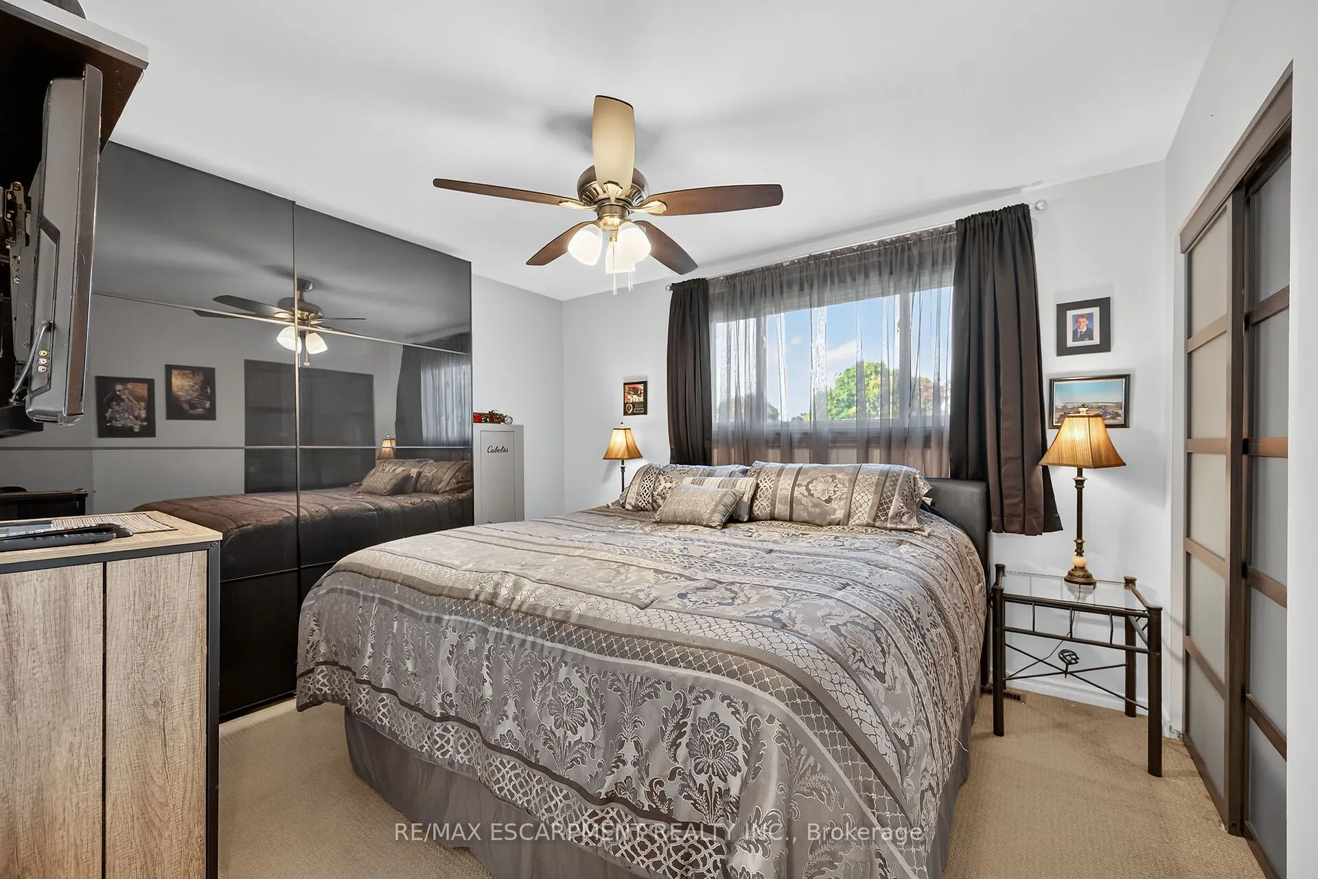 211 Birchcliffe Crescent